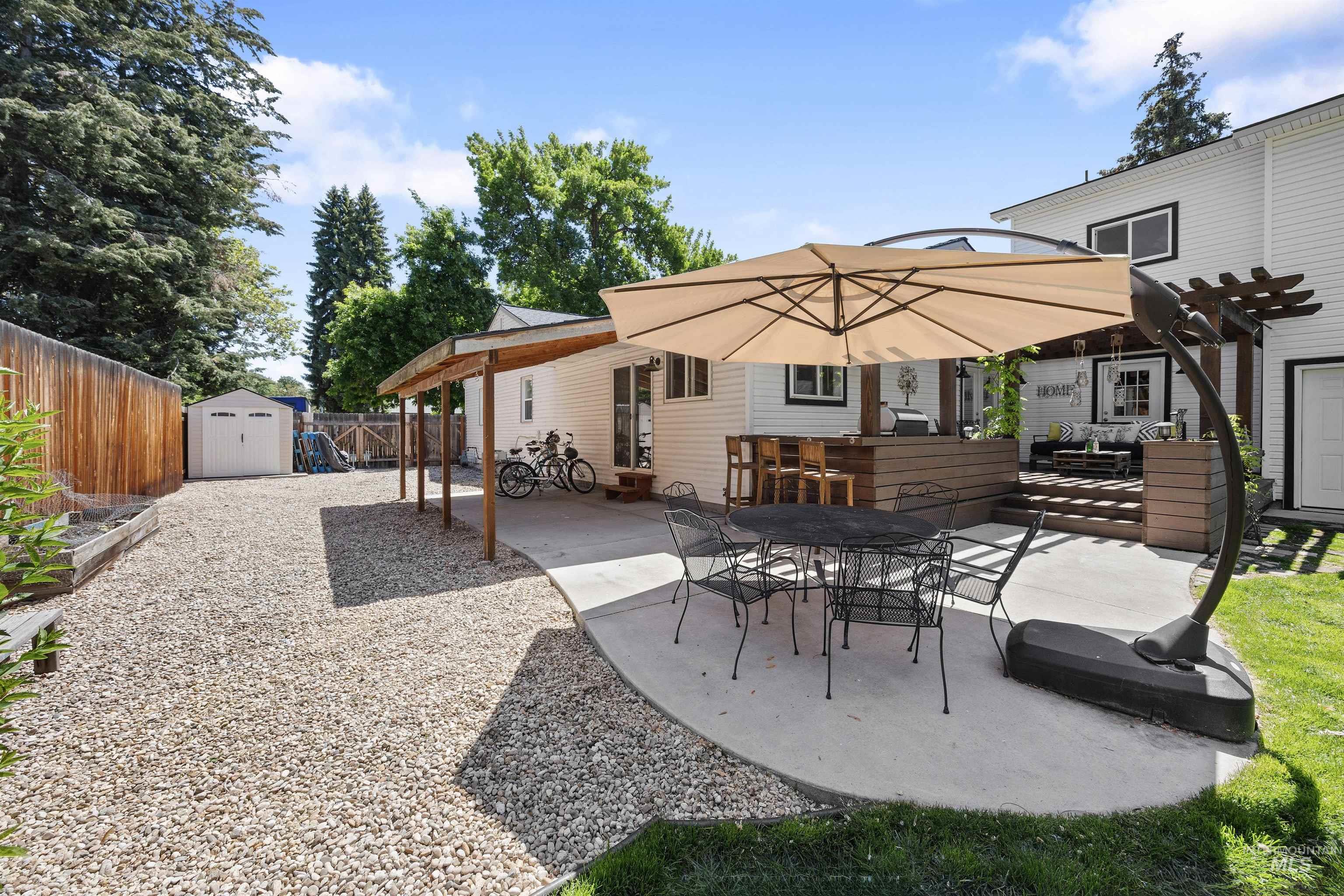 2709 N 30th Street, Boise, Idaho 83703, 4 Bedrooms, 3 Bathrooms, Residential For Sale, Price $885,000,MLS 98978674