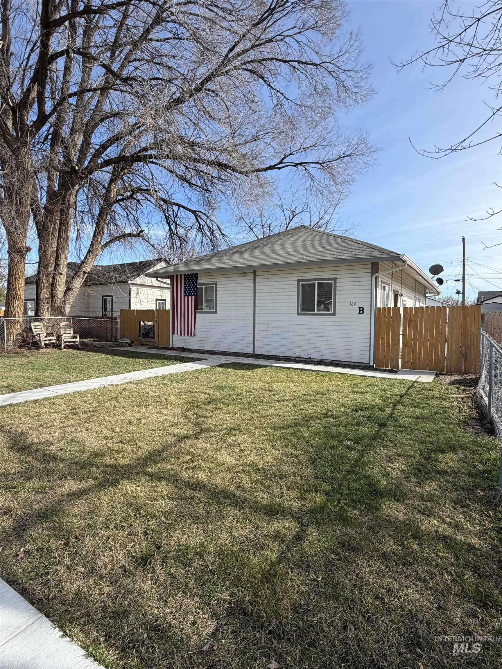 124 13th Ave North, Nampa, Idaho 83687, 2 Bedrooms, 1 Bathroom, Residential Income For Sale, Price $482,500,MLS 98978676