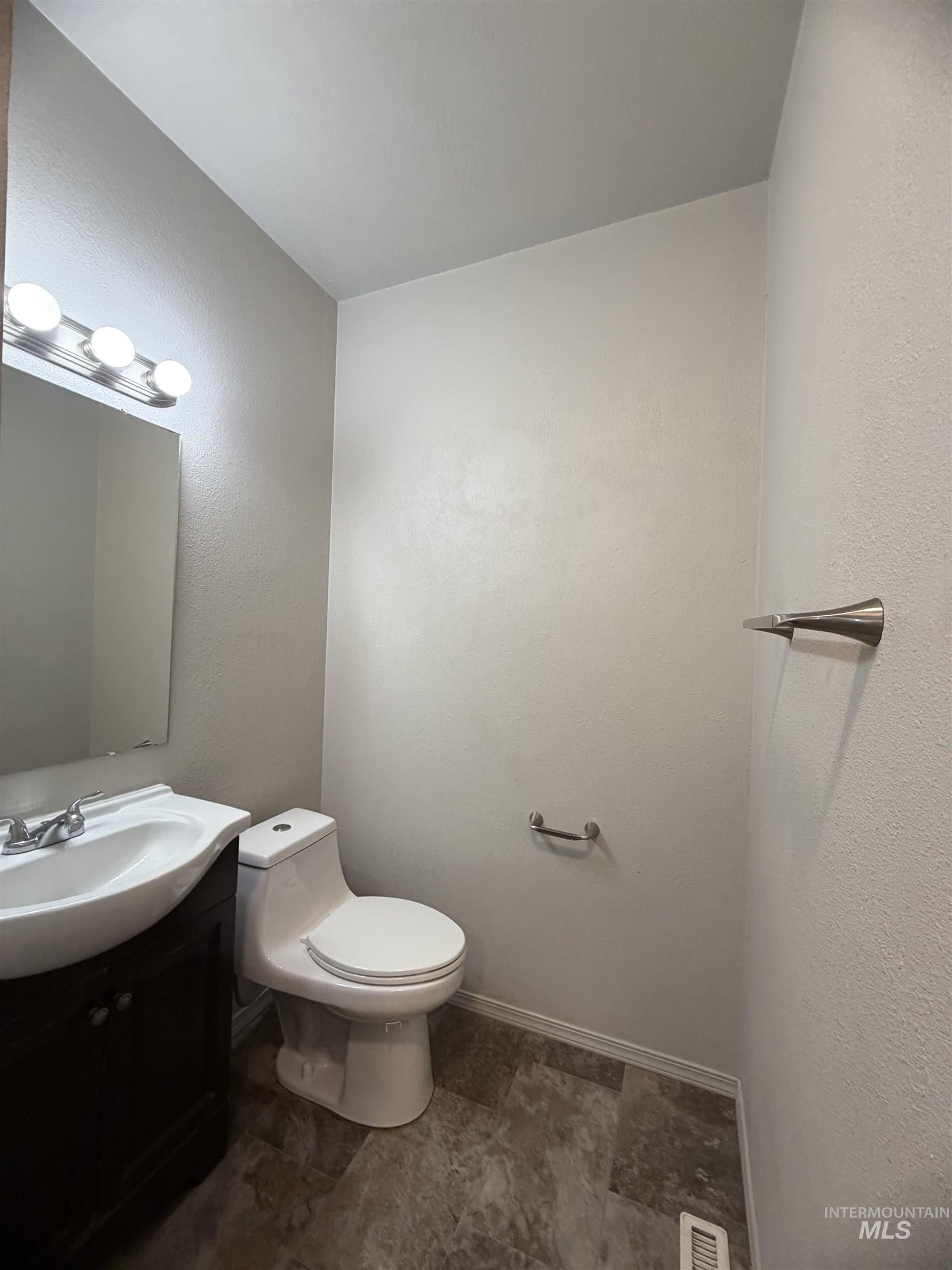 124 13th Ave North, Nampa, Idaho 83687, 2 Bedrooms, 1 Bathroom, Residential Income For Sale, Price $482,500,MLS 98978676