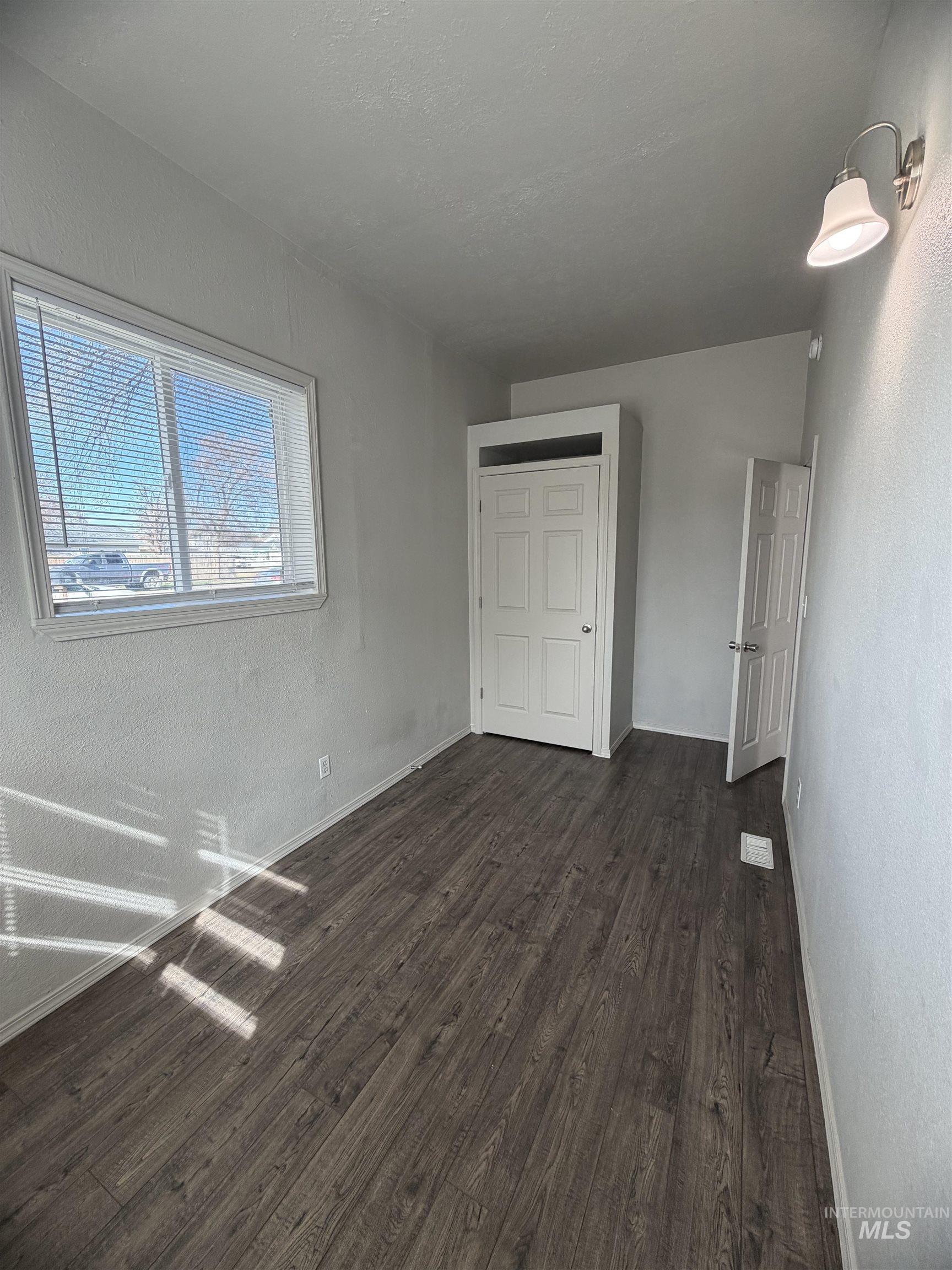 124 13th Ave North, Nampa, Idaho 83687, 2 Bedrooms, 1 Bathroom, Residential Income For Sale, Price $482,500,MLS 98978676