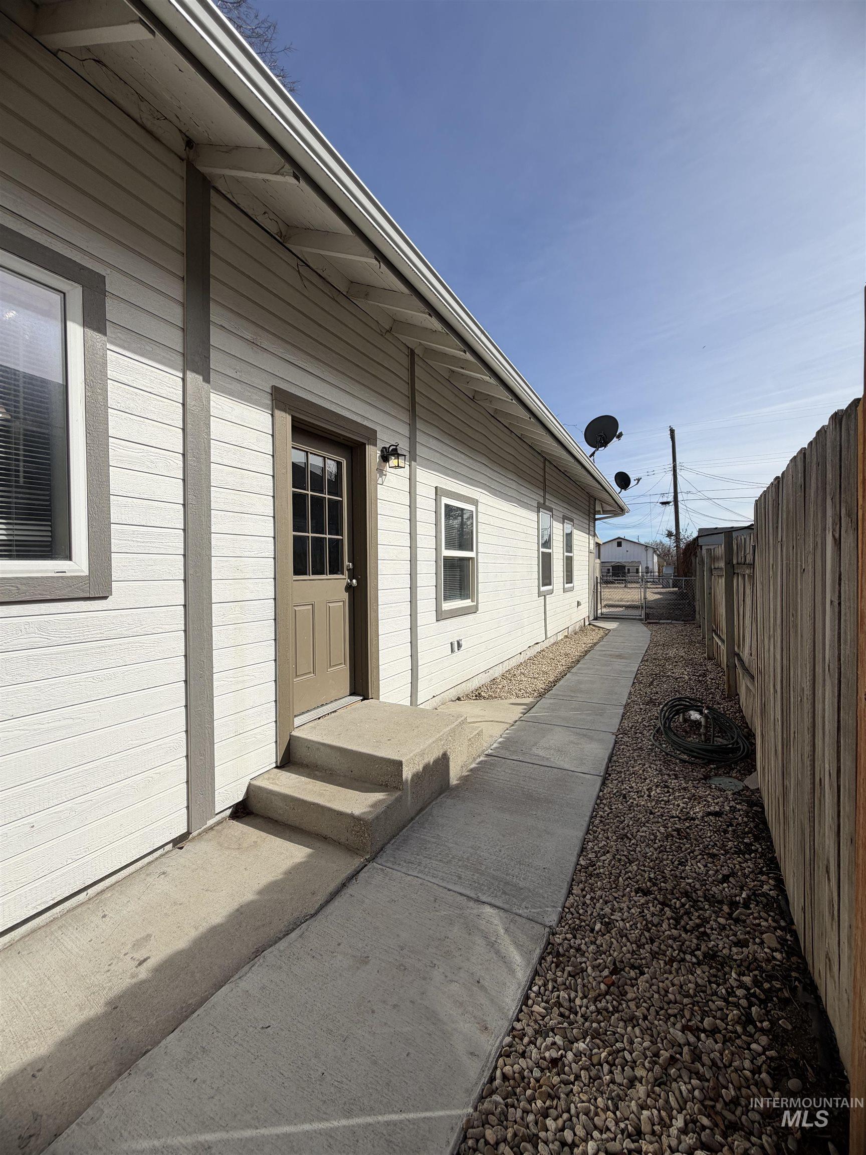 124 13th Ave North, Nampa, Idaho 83687, 2 Bedrooms, 1 Bathroom, Residential Income For Sale, Price $482,500,MLS 98978676