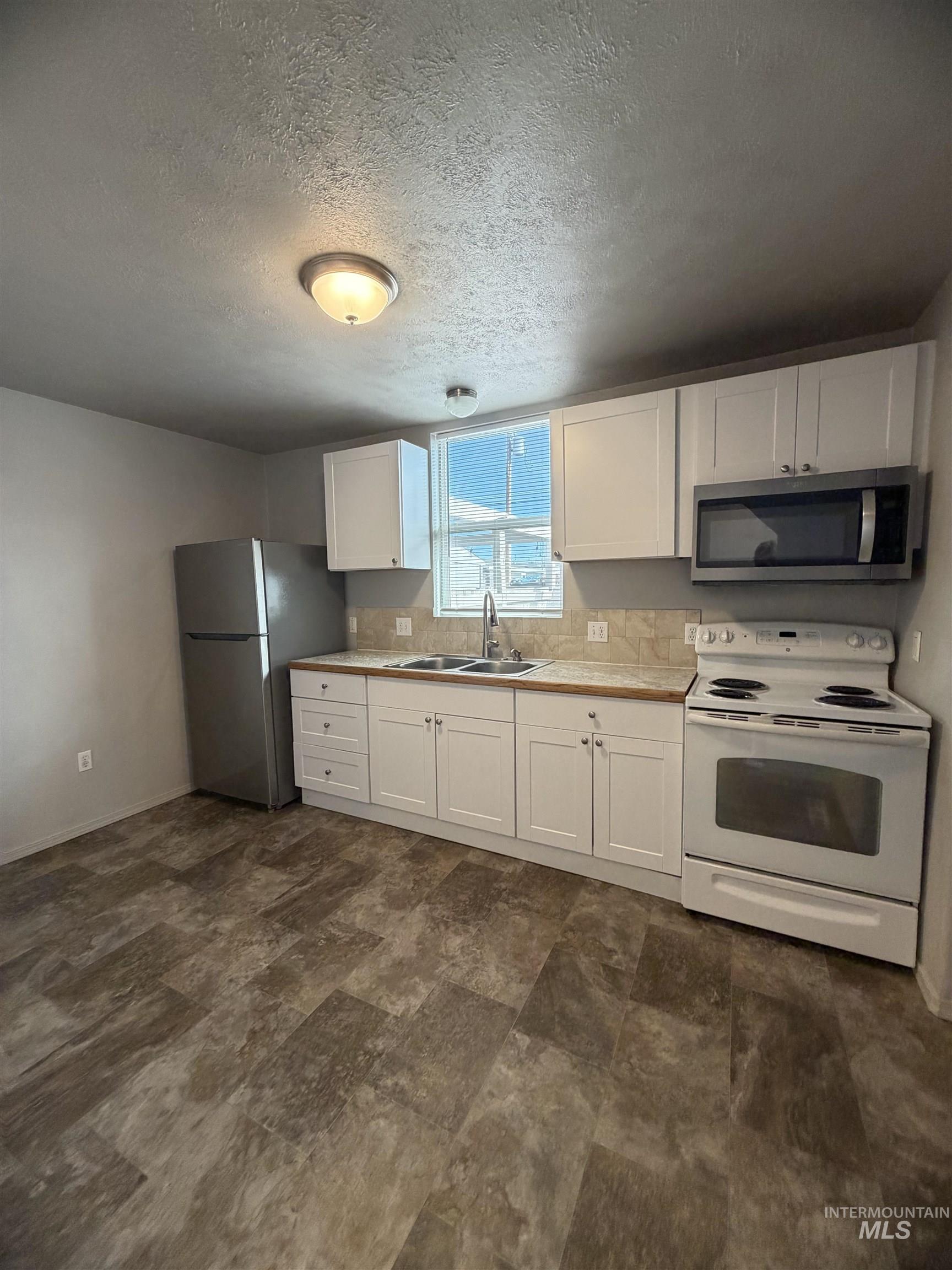 124 13th Ave North, Nampa, Idaho 83687, 2 Bedrooms, 1 Bathroom, Residential Income For Sale, Price $482,500,MLS 98978676