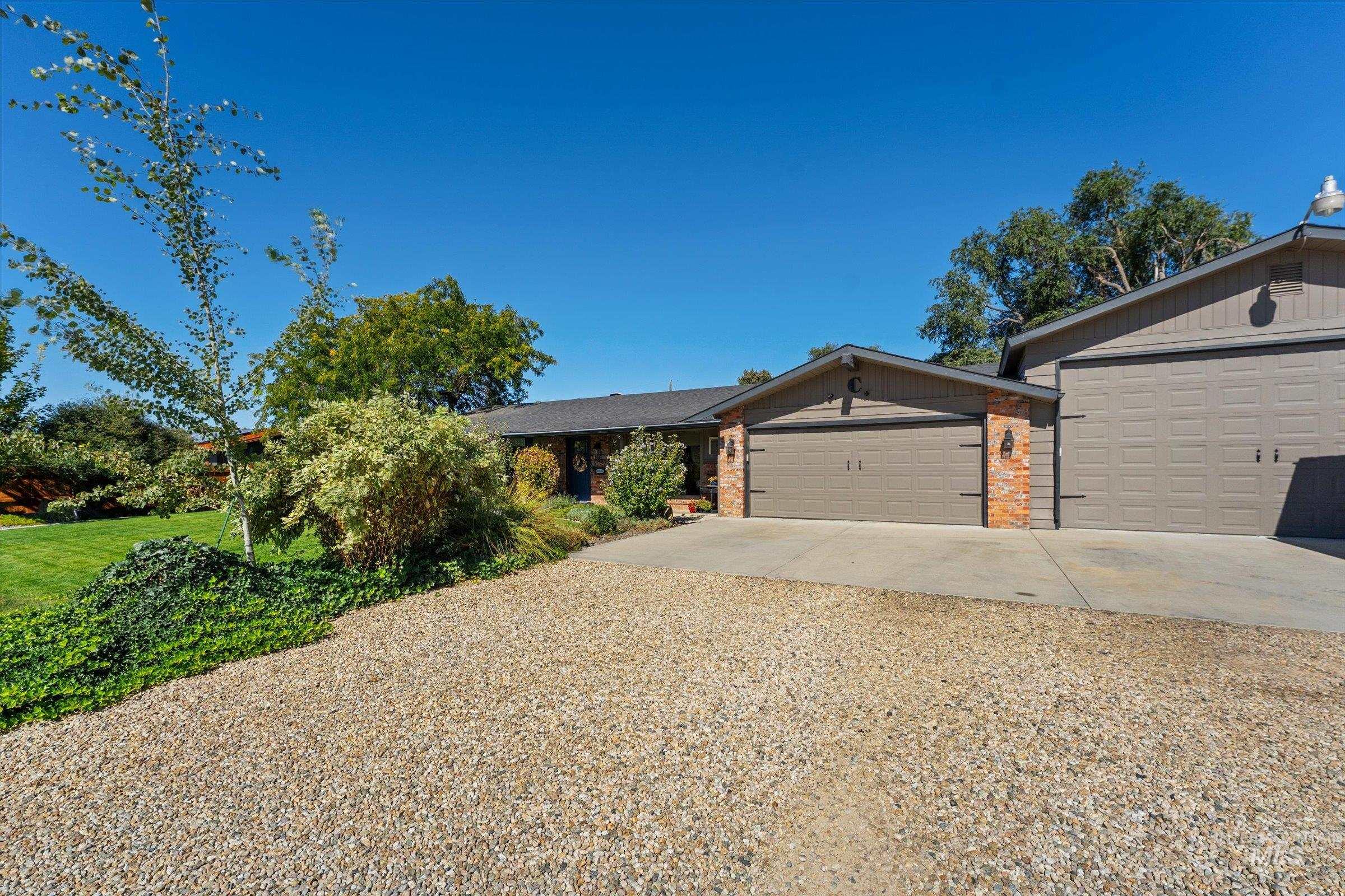 11832 Jerry Lee Ln, Nampa, Idaho 83651, 4 Bedrooms, 3 Bathrooms, Residential For Sale, Price $575,000,MLS 98978678