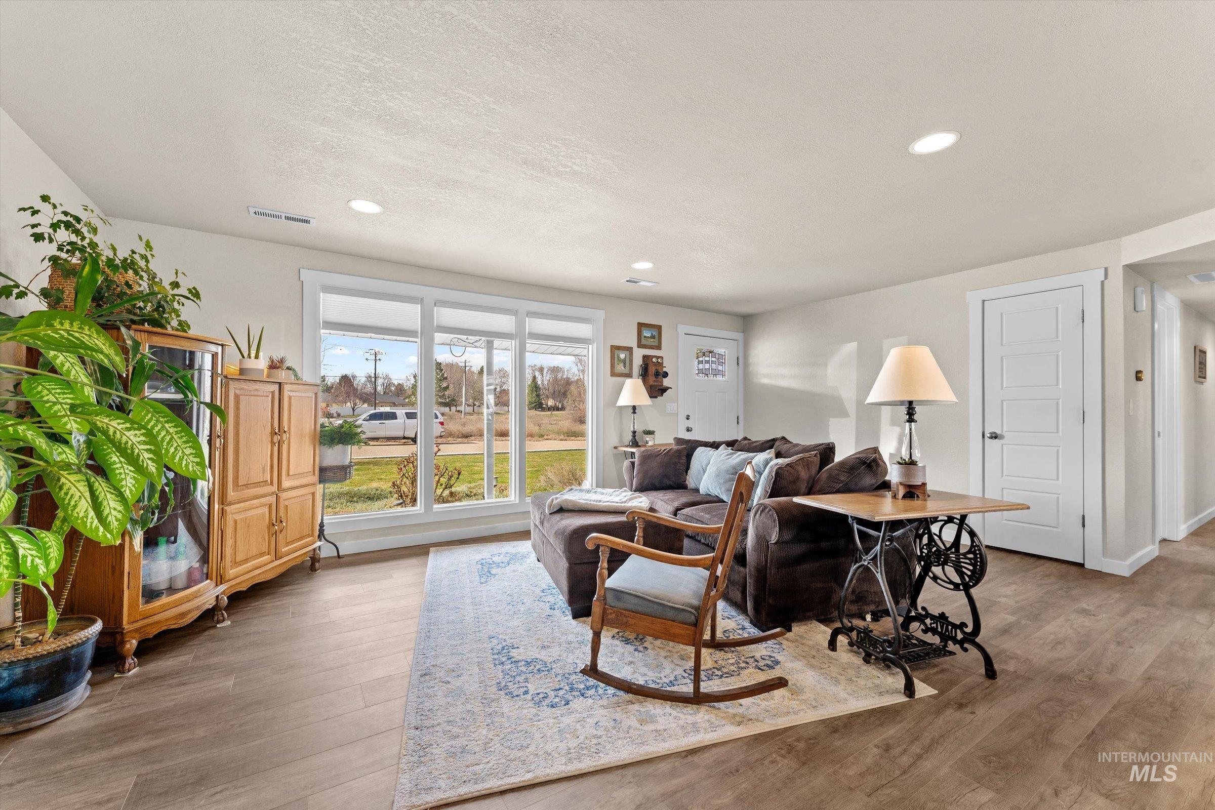 11832 Jerry Lee Ln, Nampa, Idaho 83651, 4 Bedrooms, 3 Bathrooms, Residential For Sale, Price $575,000,MLS 98978678