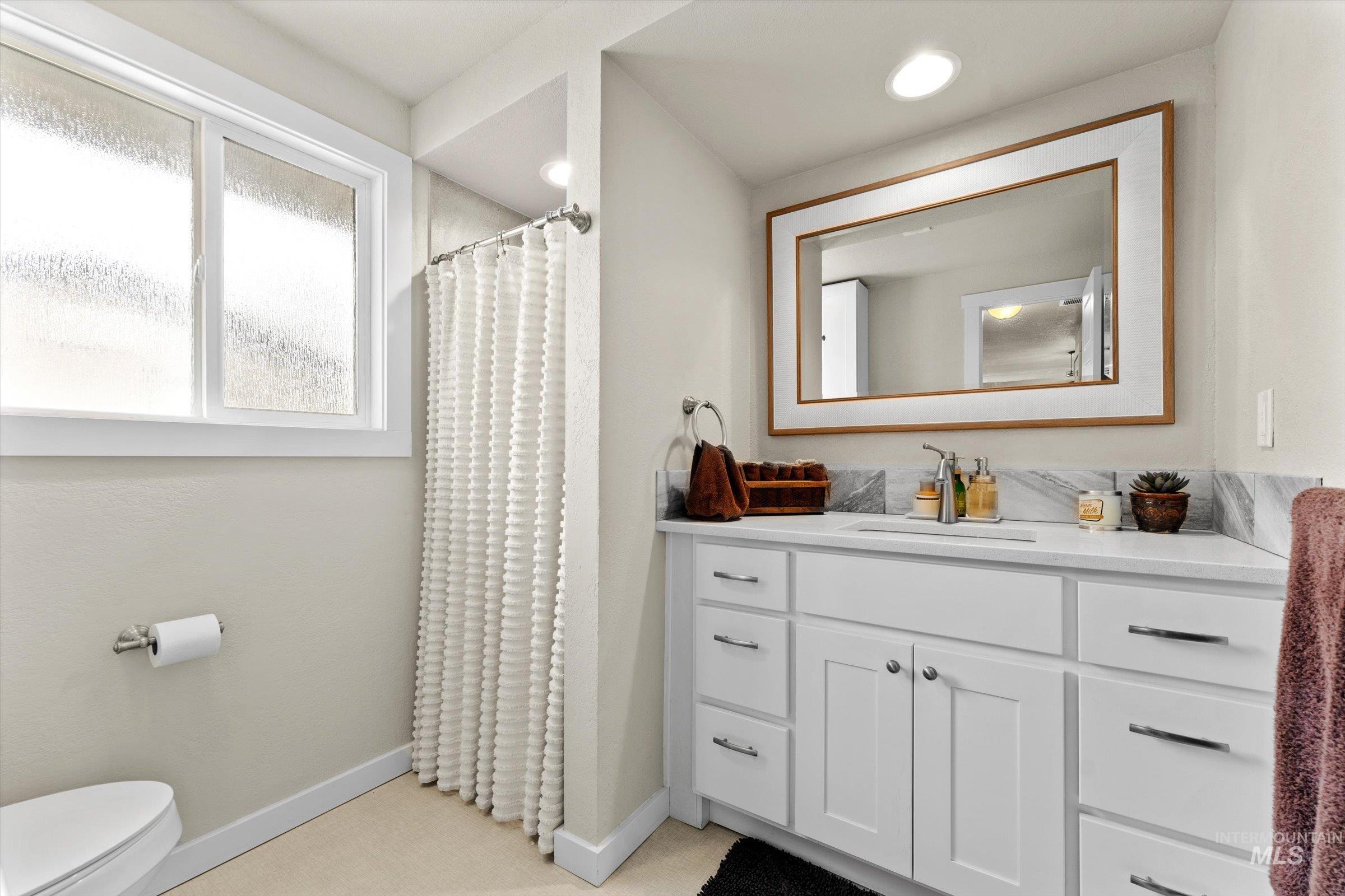 11832 Jerry Lee Ln, Nampa, Idaho 83651, 4 Bedrooms, 3 Bathrooms, Residential For Sale, Price $575,000,MLS 98978678