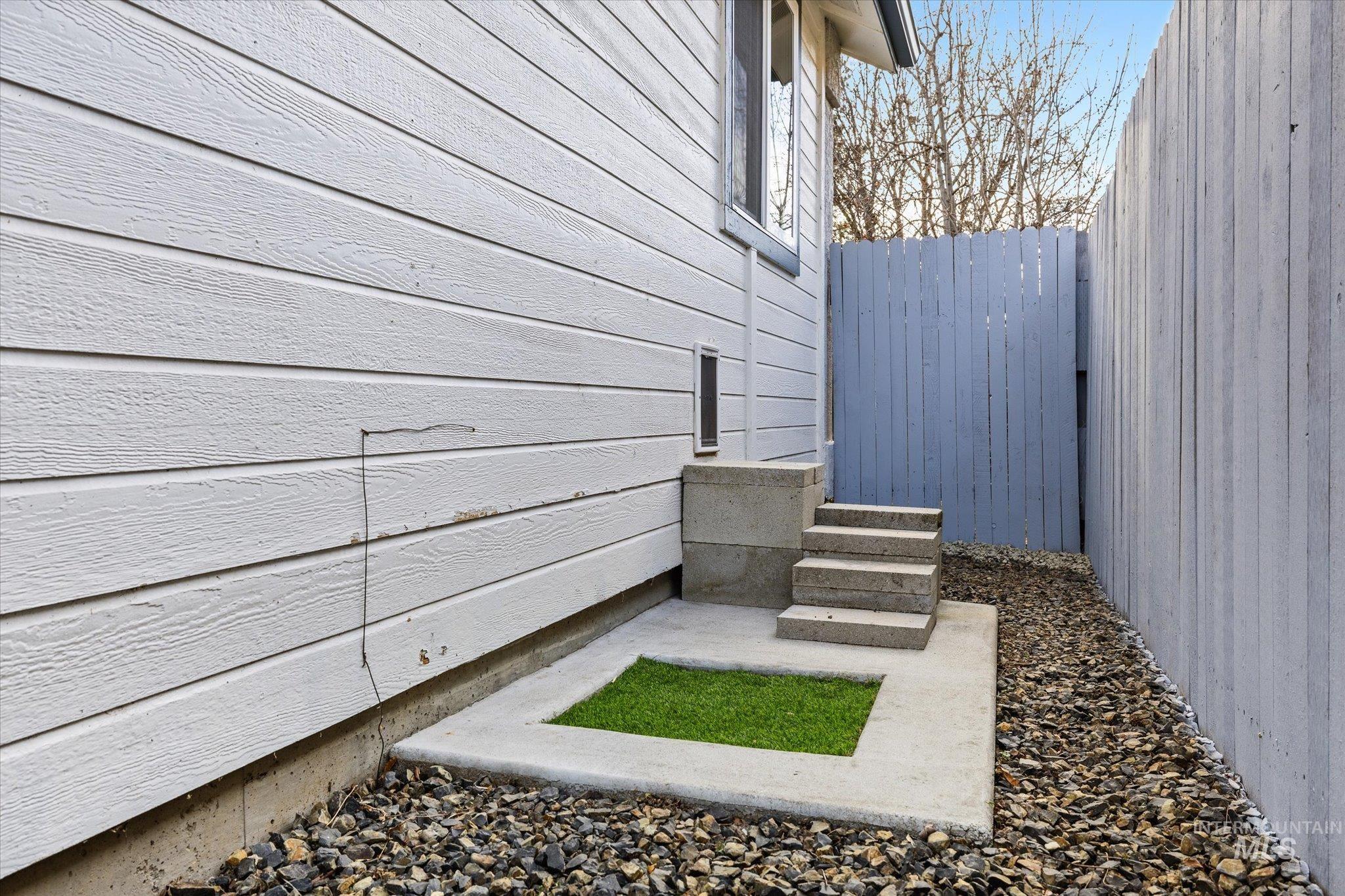 1934 S Division Ave, Boise, Idaho 83706, 2 Bedrooms, 2 Bathrooms, Residential For Sale, Price $364,900,MLS 98978681