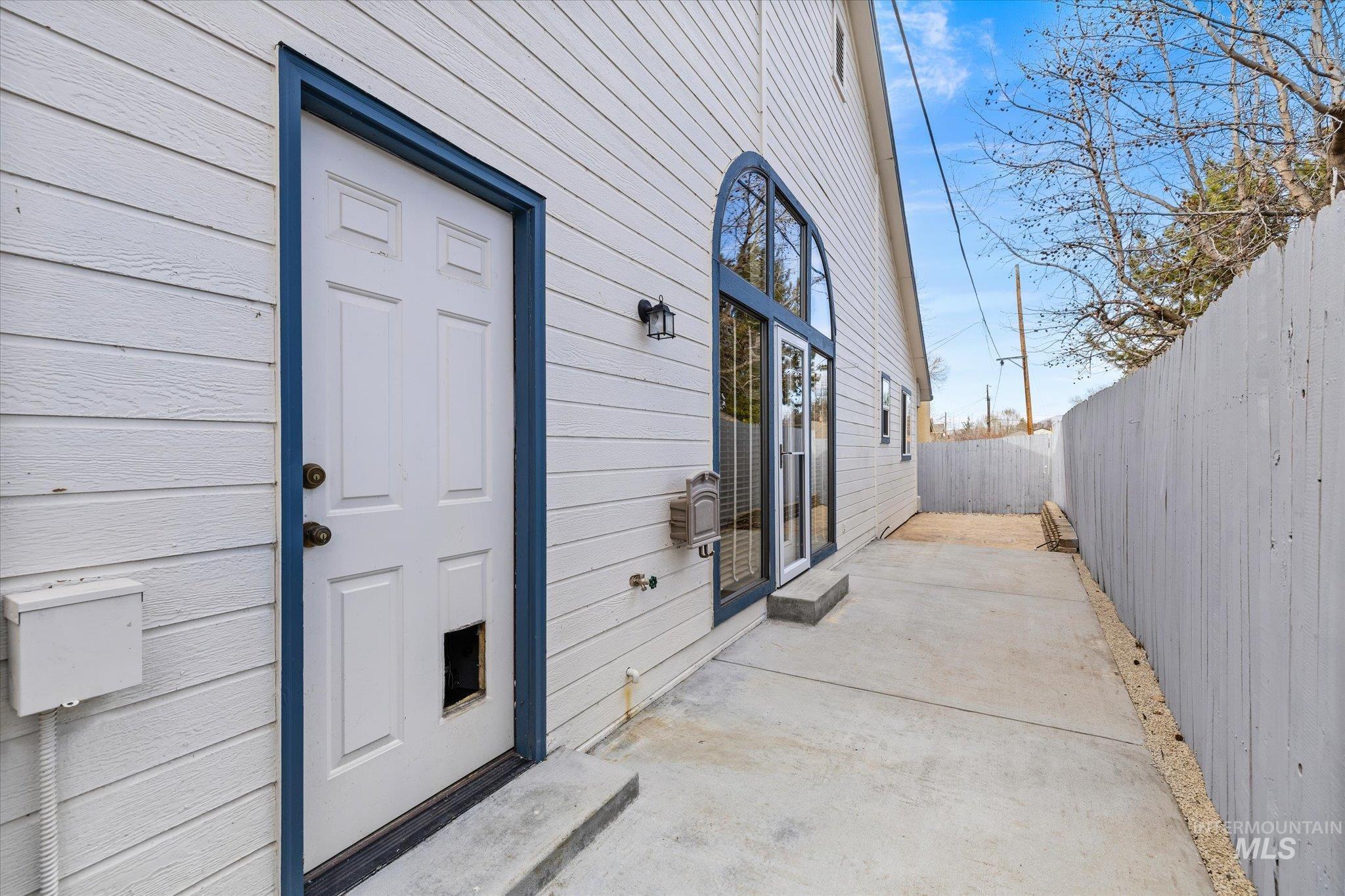 1934 S Division Ave, Boise, Idaho 83706, 2 Bedrooms, 2 Bathrooms, Residential For Sale, Price $364,900,MLS 98978681