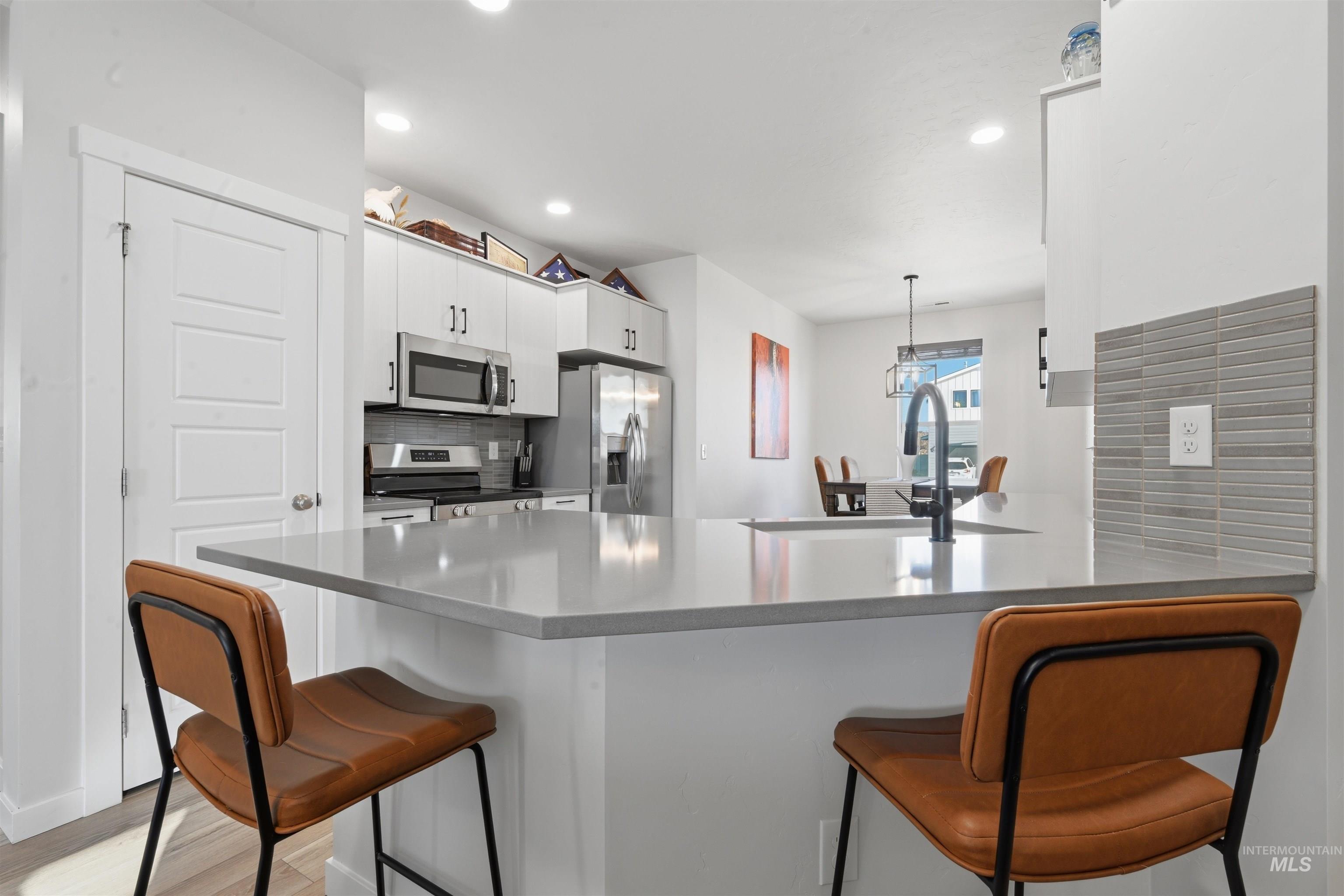 10723 W Garganey Drive, Star, Idaho 83369, 3 Bedrooms, 2 Bathrooms, Residential For Sale, Price $415,900,MLS 98978682