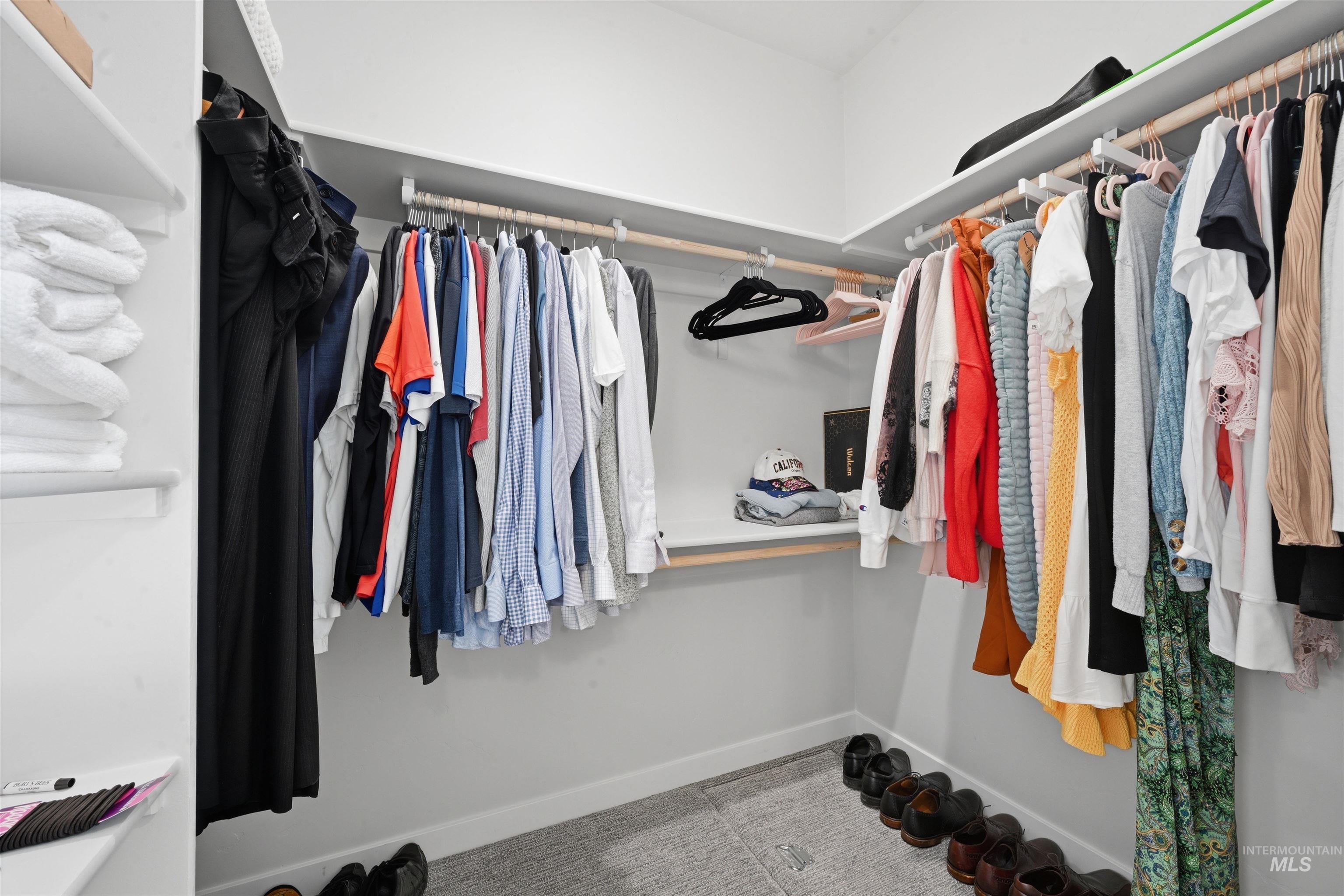 10723 W Garganey Drive, Star, Idaho 83369, 3 Bedrooms, 2 Bathrooms, Residential For Sale, Price $415,900,MLS 98978682