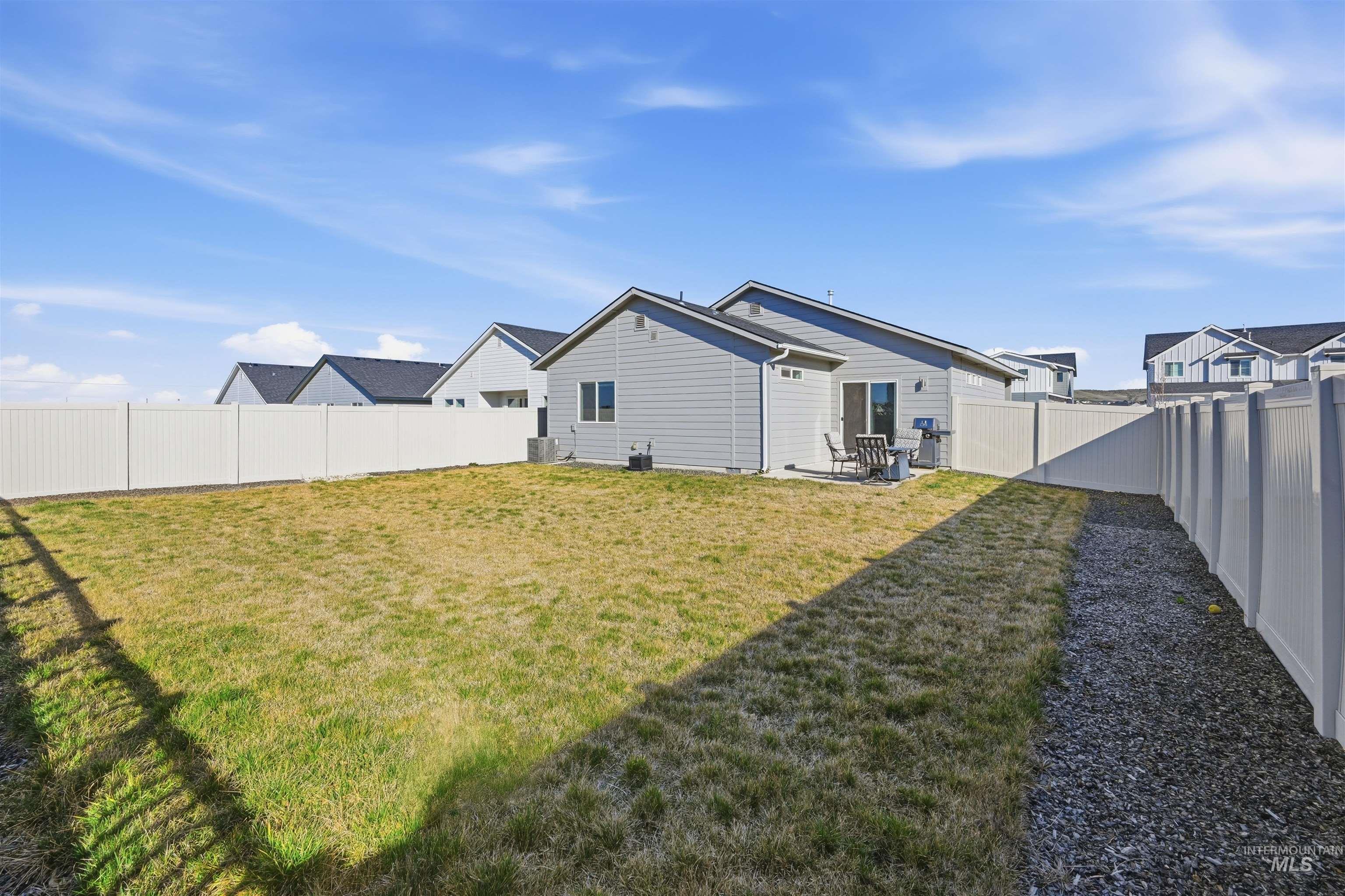 10723 W Garganey Drive, Star, Idaho 83369, 3 Bedrooms, 2 Bathrooms, Residential For Sale, Price $415,900,MLS 98978682