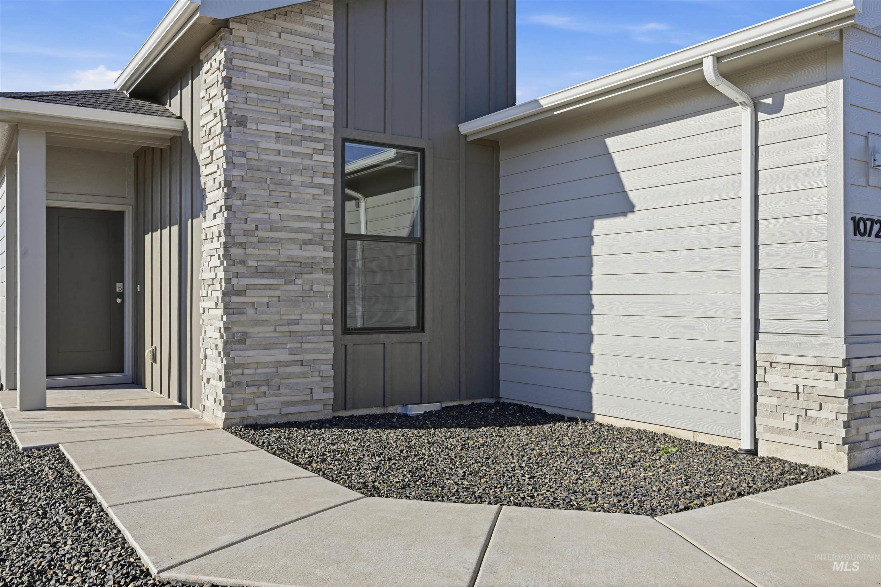 10723 W Garganey Drive, Star, Idaho 83369, 3 Bedrooms, 2 Bathrooms, Residential For Sale, Price $415,900,MLS 98978682