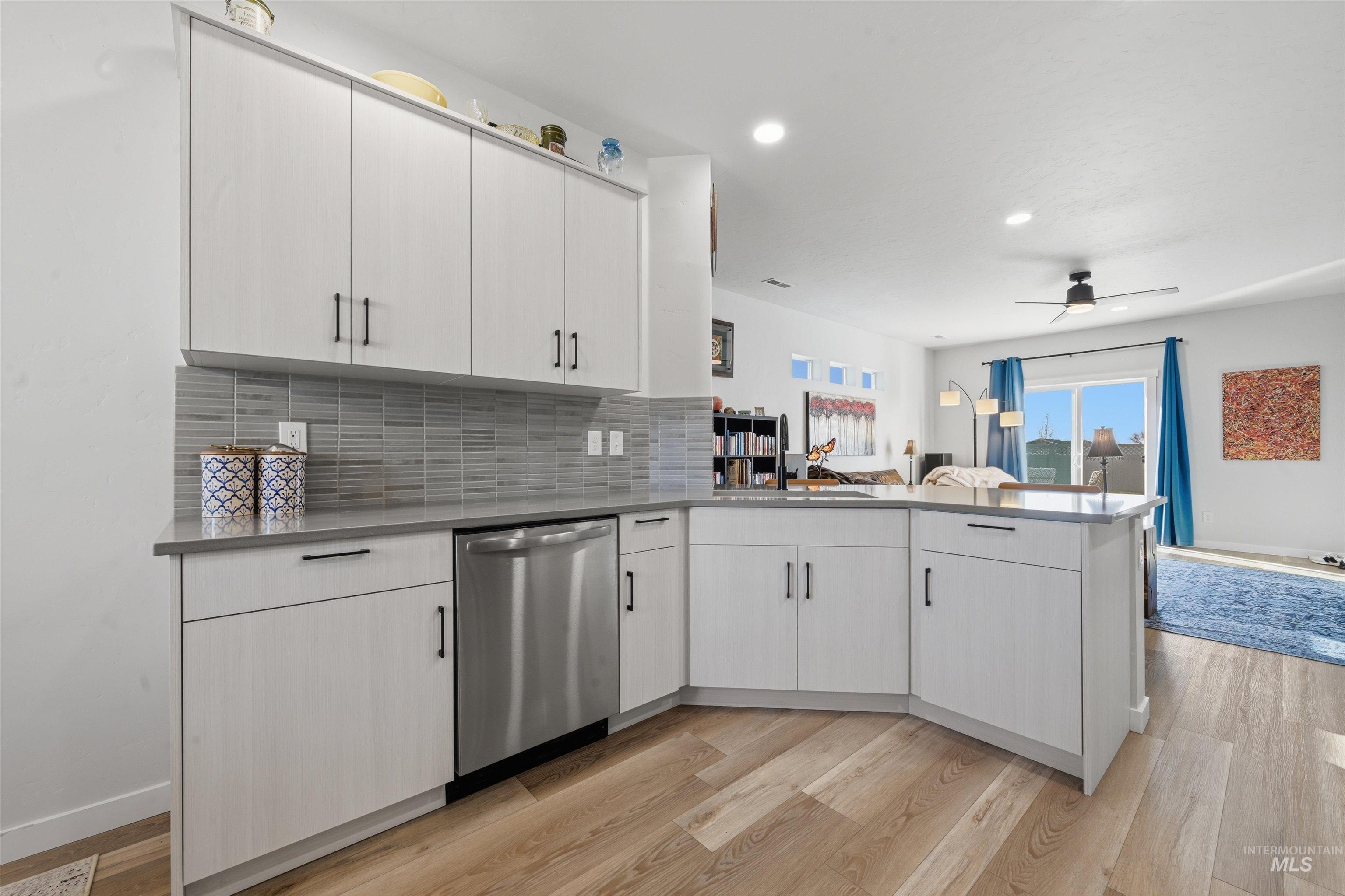 10723 W Garganey Drive, Star, Idaho 83369, 3 Bedrooms, 2 Bathrooms, Residential For Sale, Price $415,900,MLS 98978682