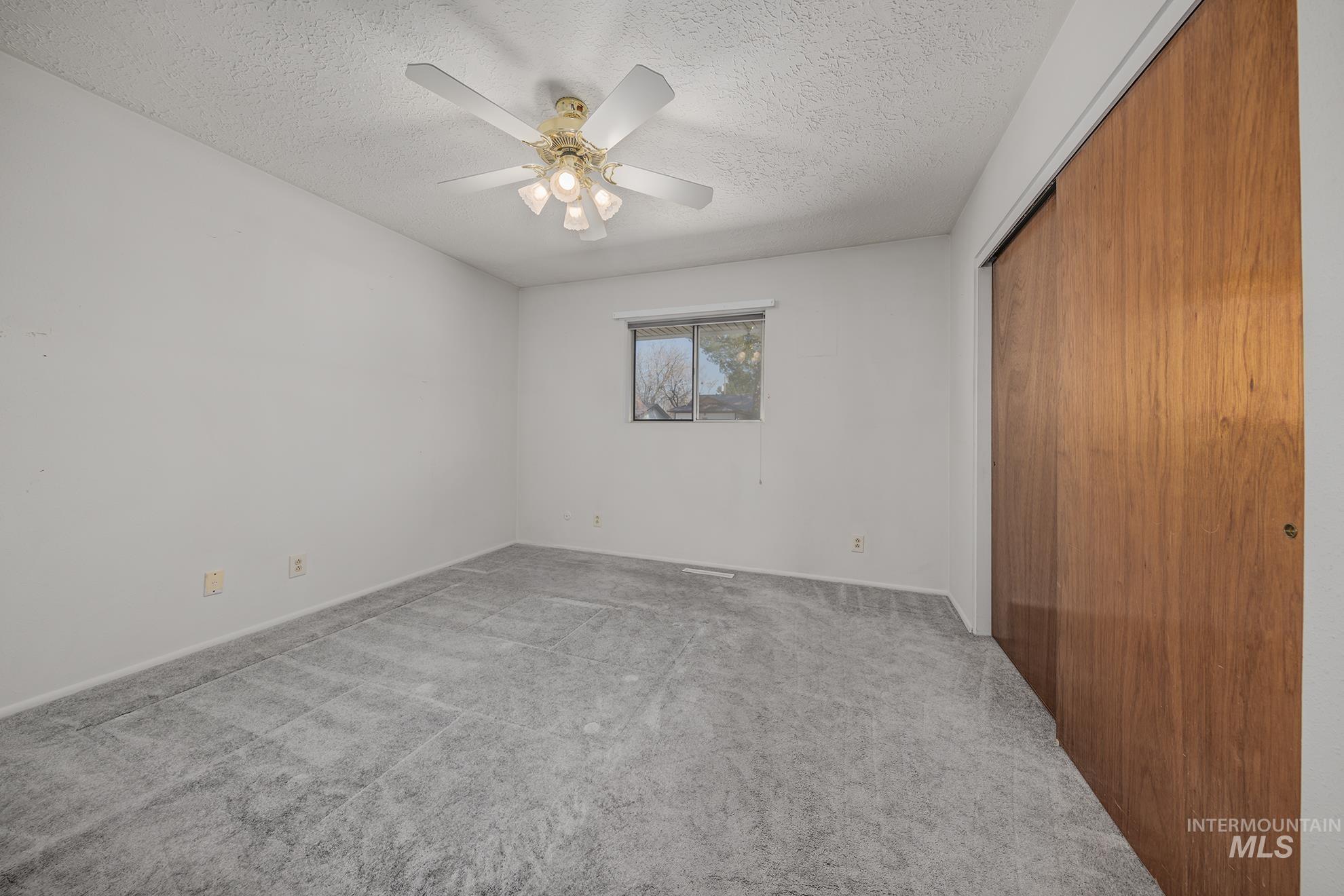 647 NW 3rd Street, Ontario, Oregon 97914, 3 Bedrooms, 2 Bathrooms, Residential For Sale, Price $349,000,MLS 98978684