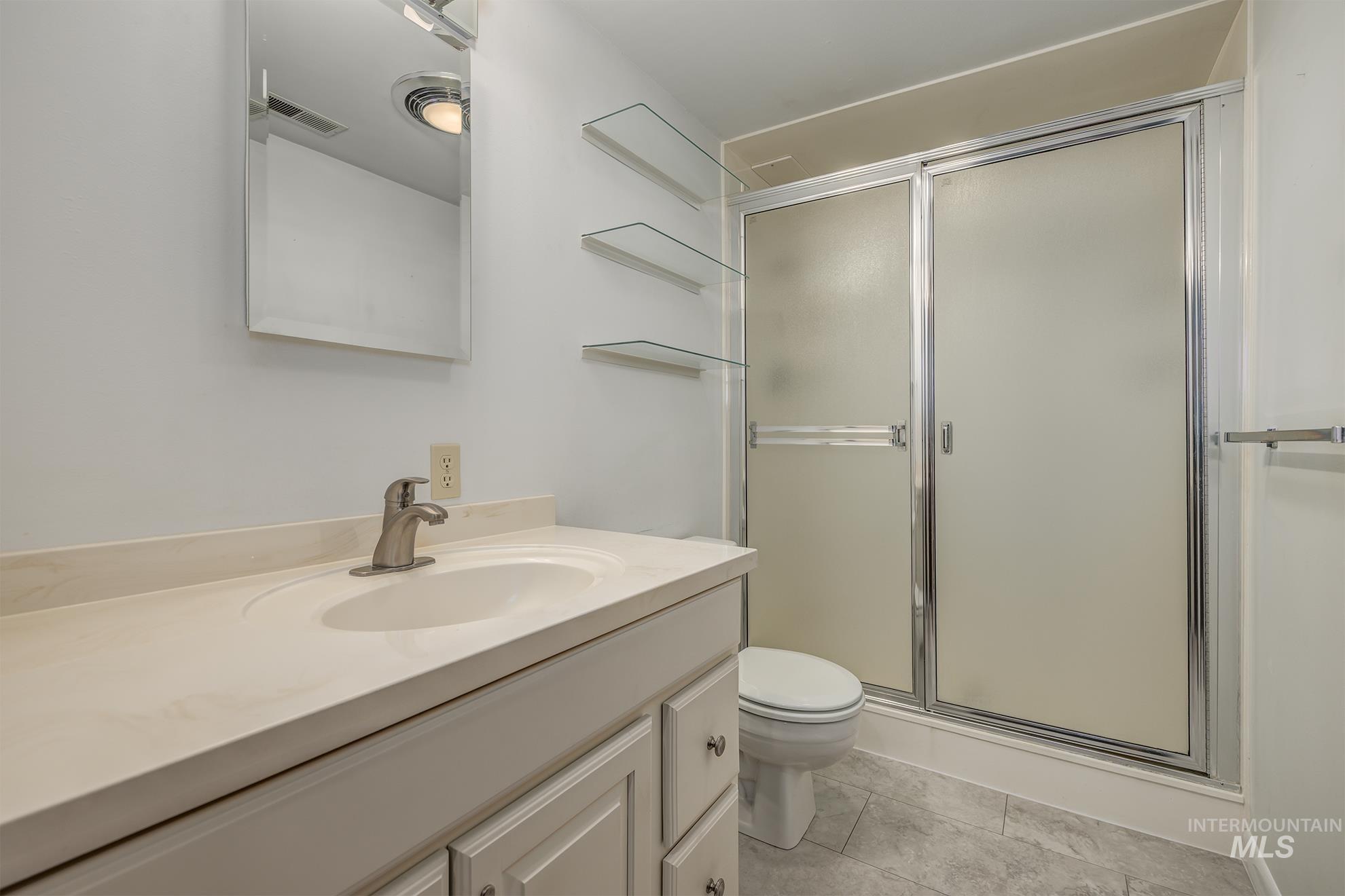 647 NW 3rd Street, Ontario, Oregon 97914, 3 Bedrooms, 2 Bathrooms, Residential For Sale, Price $349,000,MLS 98978684