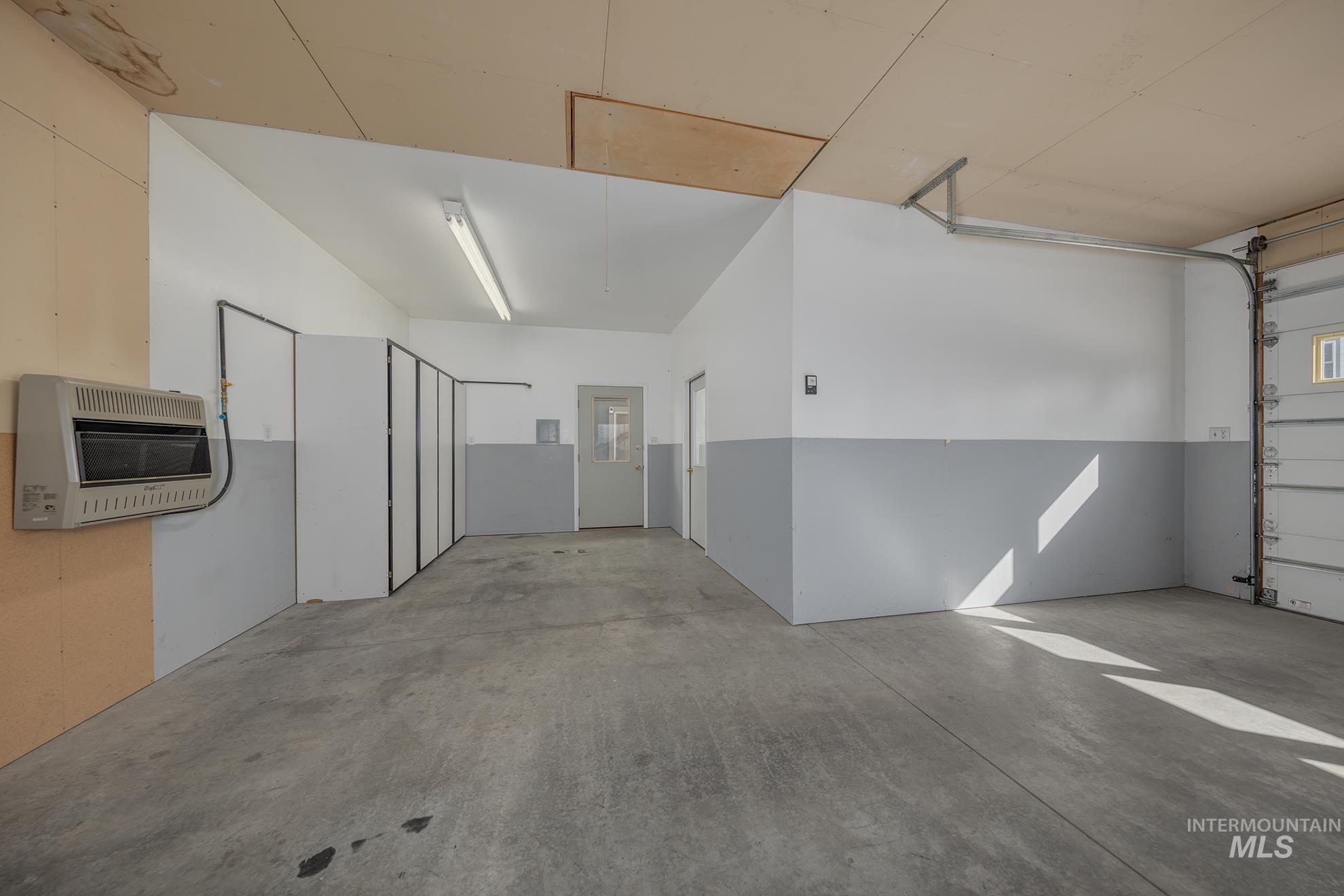 647 NW 3rd Street, Ontario, Oregon 97914, 3 Bedrooms, 2 Bathrooms, Residential For Sale, Price $349,000,MLS 98978684