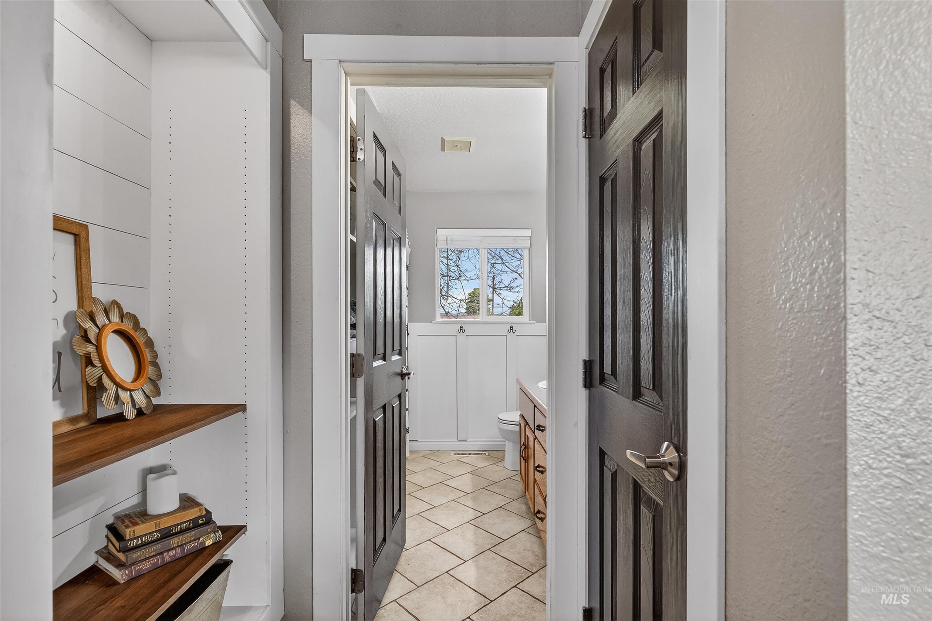 2007 Powers Drive, Lewiston, Idaho 83501, 4 Bedrooms, 2 Bathrooms, Residential For Sale, Price $465,000,MLS 98978686