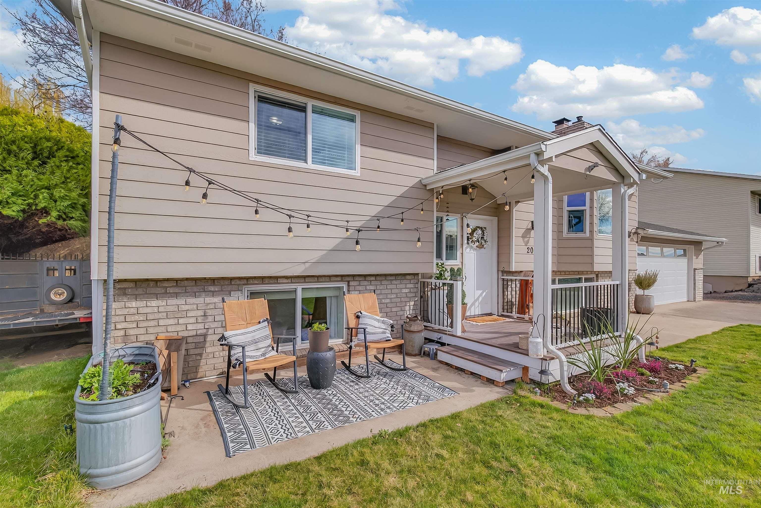 2007 Powers Drive, Lewiston, Idaho 83501, 4 Bedrooms, 2 Bathrooms, Residential For Sale, Price $465,000,MLS 98978686