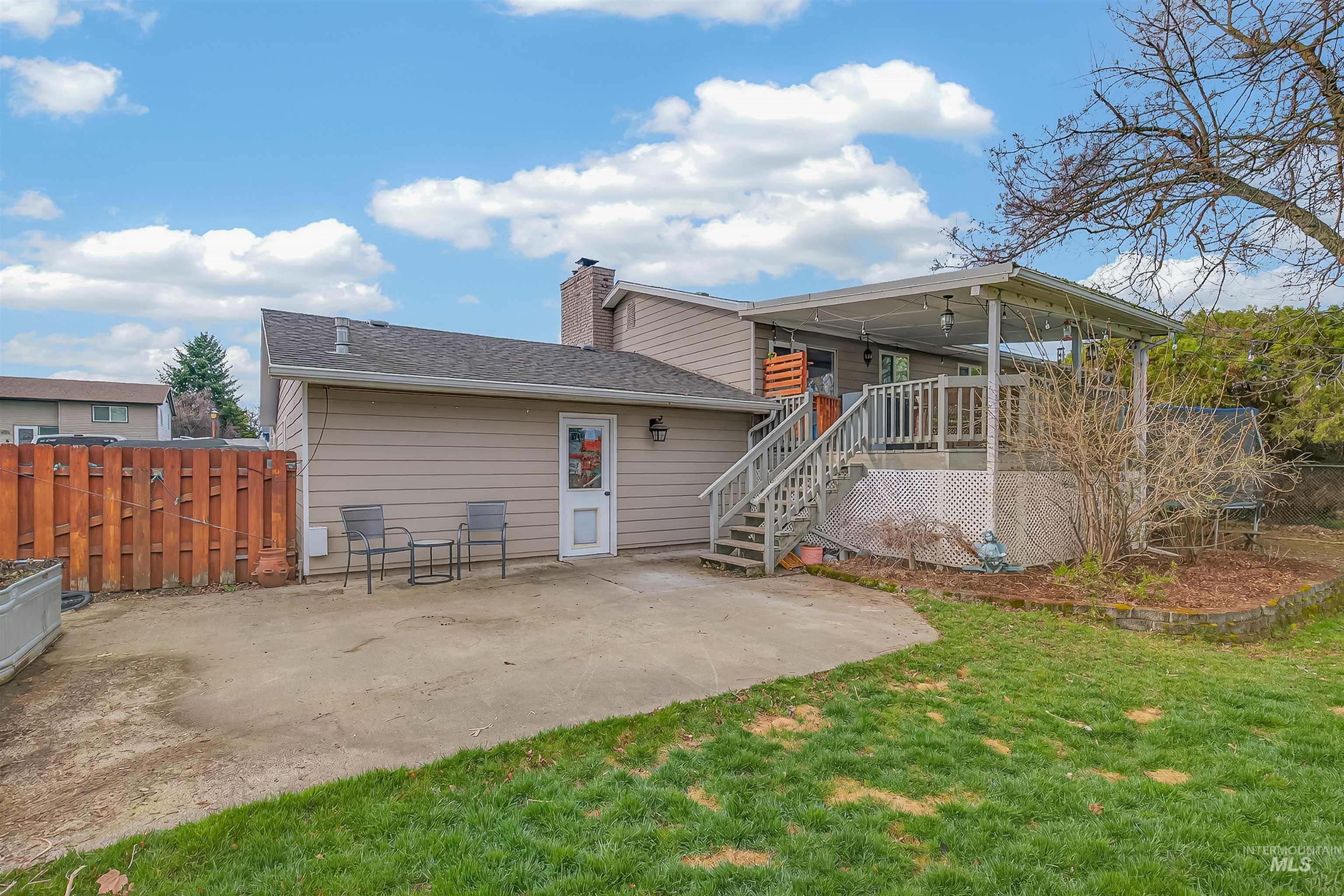 2007 Powers Drive, Lewiston, Idaho 83501, 4 Bedrooms, 2 Bathrooms, Residential For Sale, Price $465,000,MLS 98978686