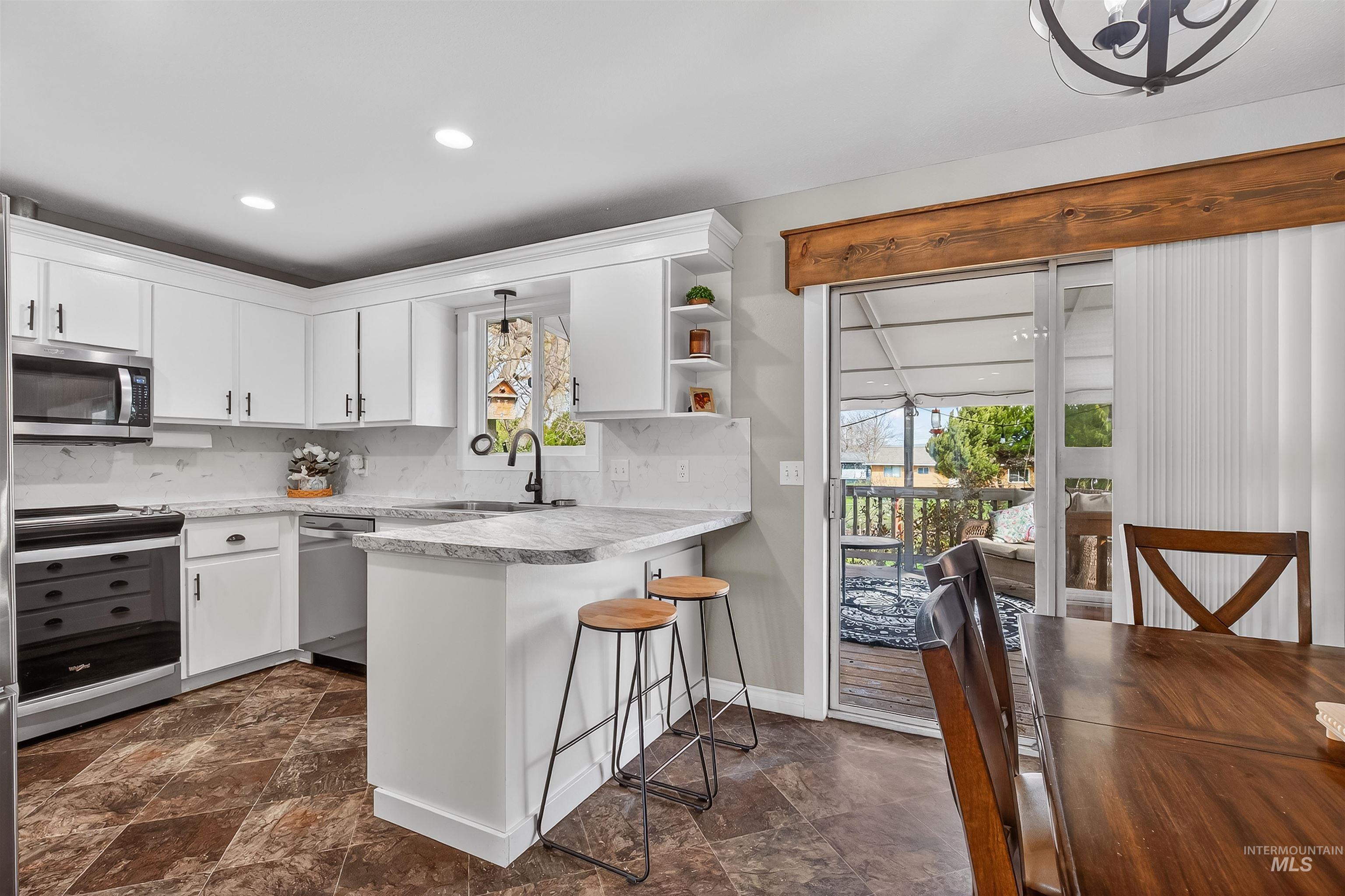 2007 Powers Drive, Lewiston, Idaho 83501, 4 Bedrooms, 2 Bathrooms, Residential For Sale, Price $465,000,MLS 98978686