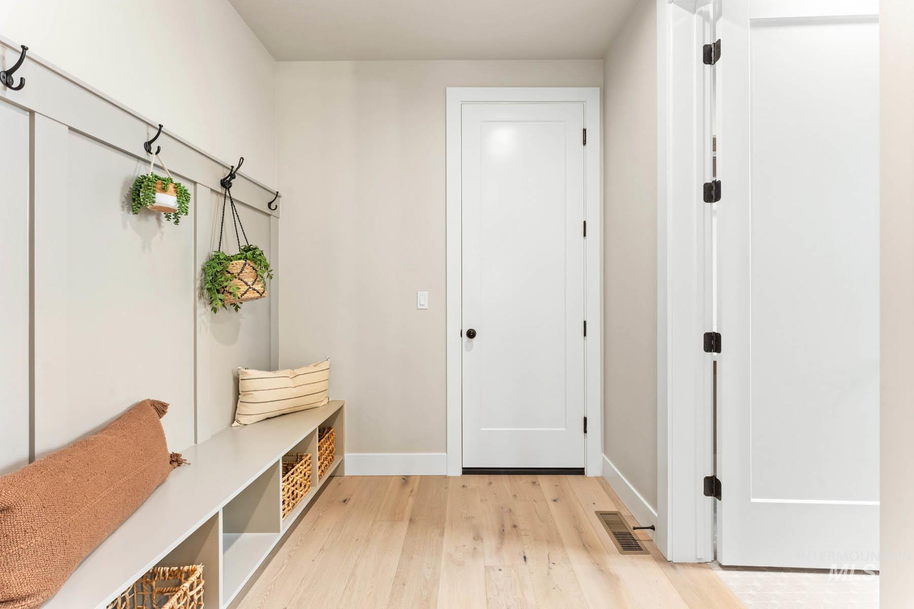 13366 N Spring Creek Way, Boise, Idaho 83714, 3 Bedrooms, 2.5 Bathrooms, Residential For Sale, Price $820,596,MLS 98978687