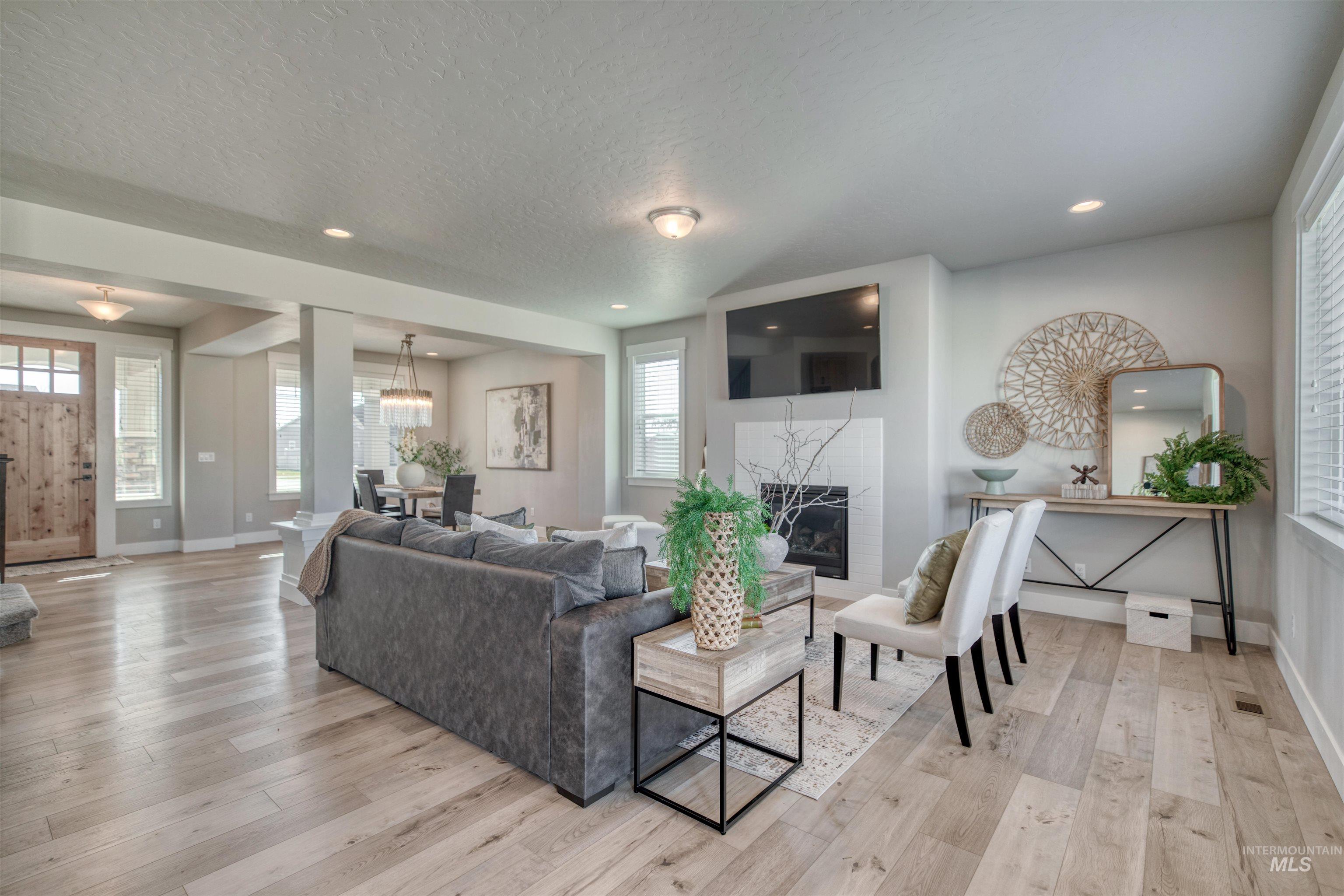 5215 N Cunard Way, Meridian, Idaho 83646, 4 Bedrooms, 3.5 Bathrooms, Residential For Sale, Price $750,000,MLS 98978688