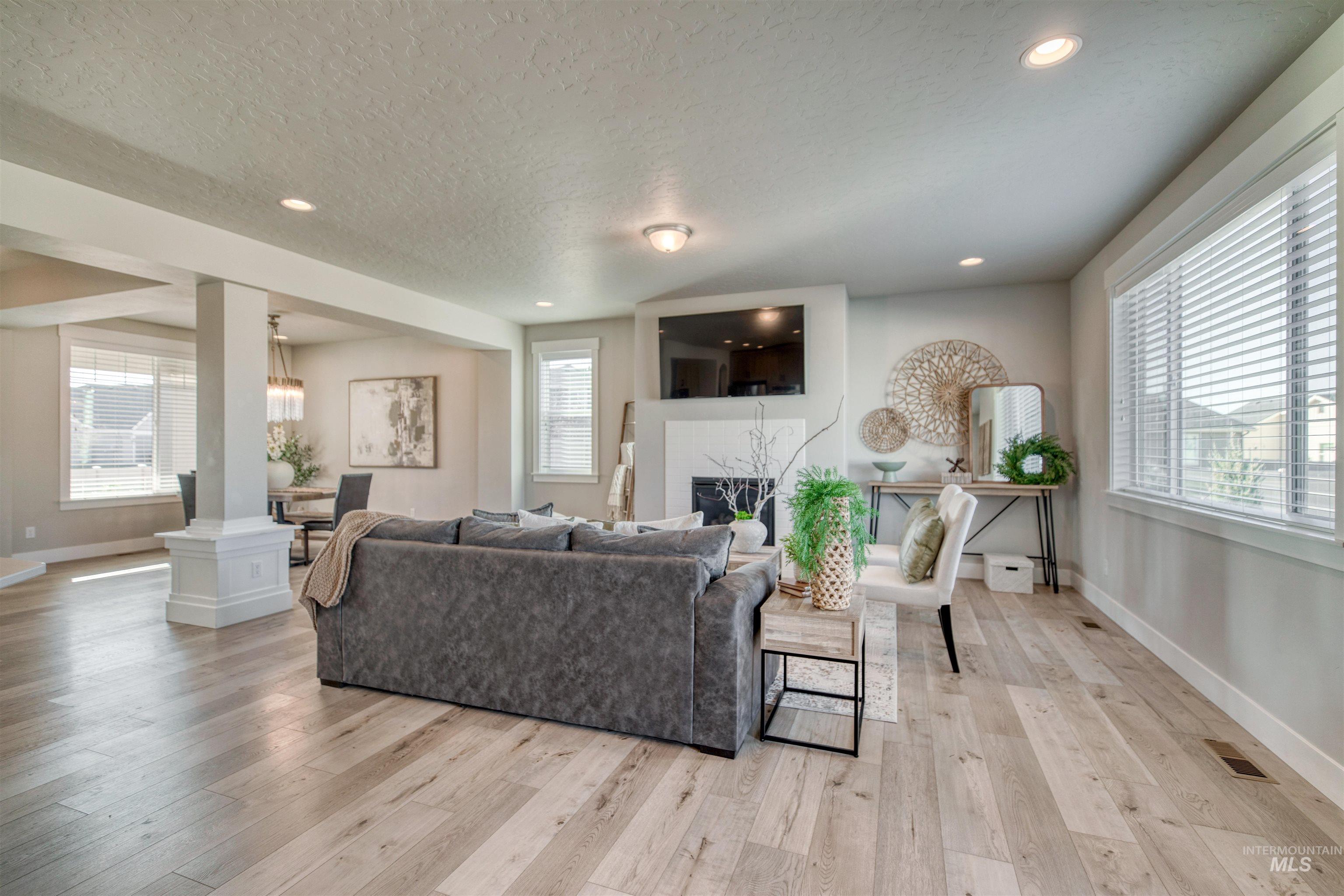 5215 N Cunard Way, Meridian, Idaho 83646, 4 Bedrooms, 3.5 Bathrooms, Residential For Sale, Price $750,000,MLS 98978688