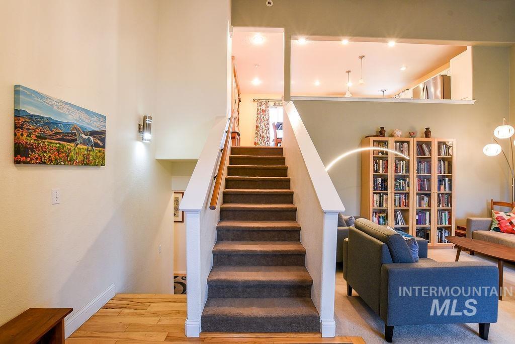 426 Quail Run Dr., Moscow, Idaho 83843, 3 Bedrooms, 3 Bathrooms, Residential For Sale, Price $497,500,MLS 98978689