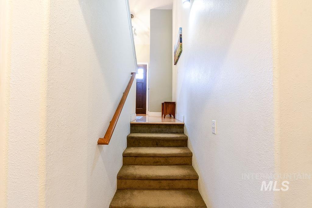 426 Quail Run Dr., Moscow, Idaho 83843, 3 Bedrooms, 3 Bathrooms, Residential For Sale, Price $497,500,MLS 98978689