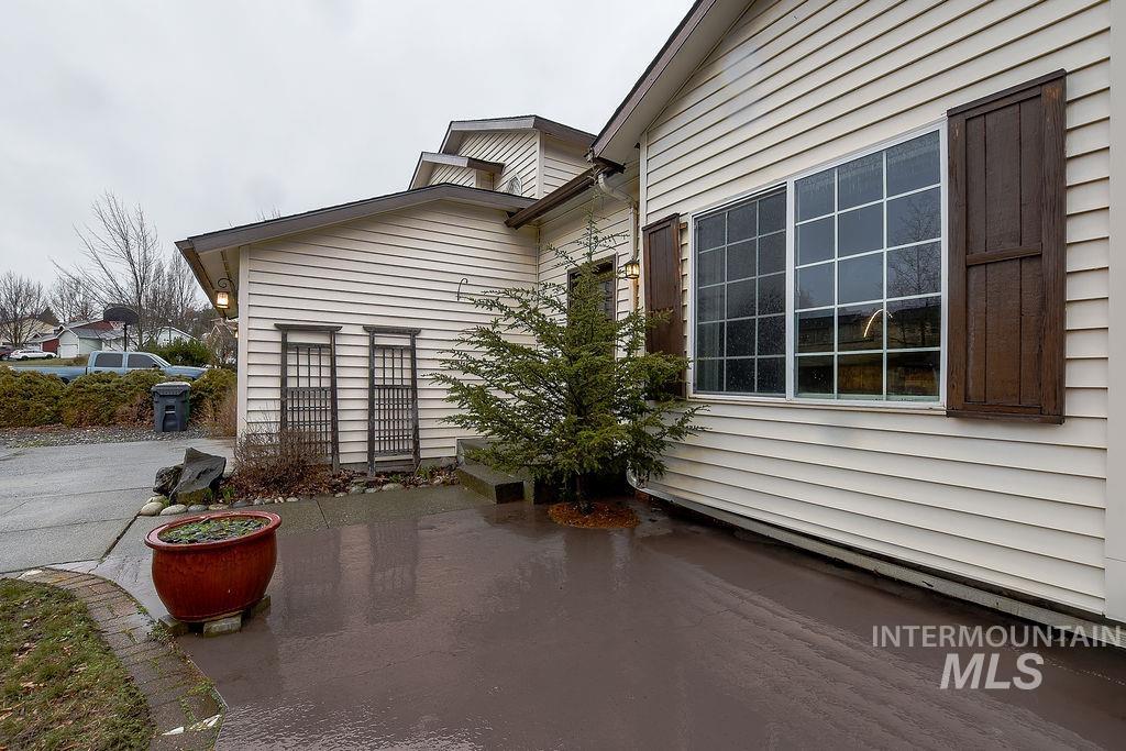 426 Quail Run Dr., Moscow, Idaho 83843, 3 Bedrooms, 3 Bathrooms, Residential For Sale, Price $497,500,MLS 98978689