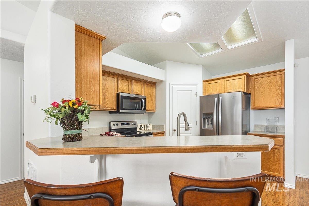 533 W Palmer Dr, Nampa, Idaho 83686-8389, 3 Bedrooms, 2 Bathrooms, Residential For Sale, Price $375,000,MLS 98978690