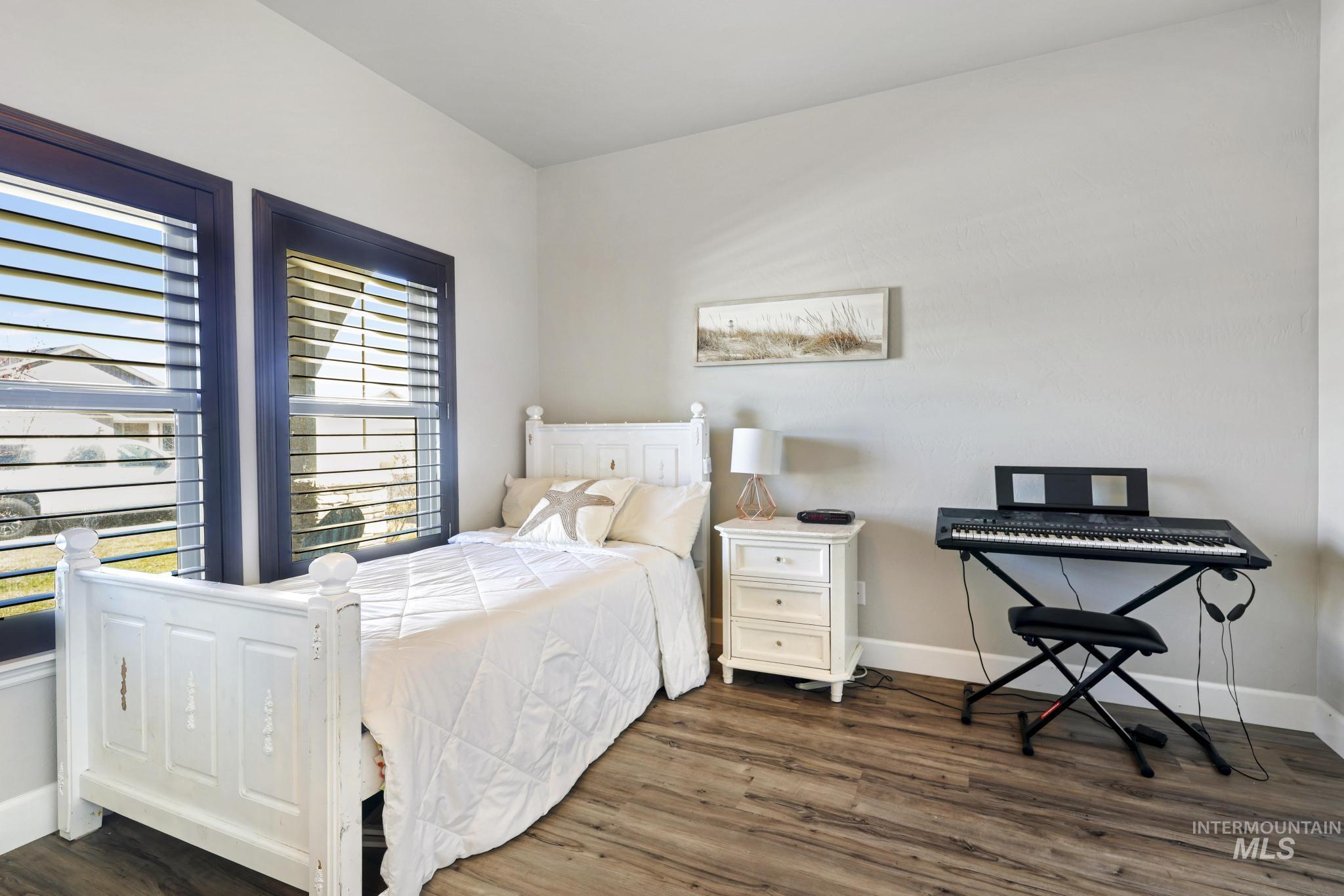 1153 Terra Ave, Twin Falls, Idaho 83301-4734, 5 Bedrooms, 2.5 Bathrooms, Residential For Sale, Price $449,000,MLS 98978691