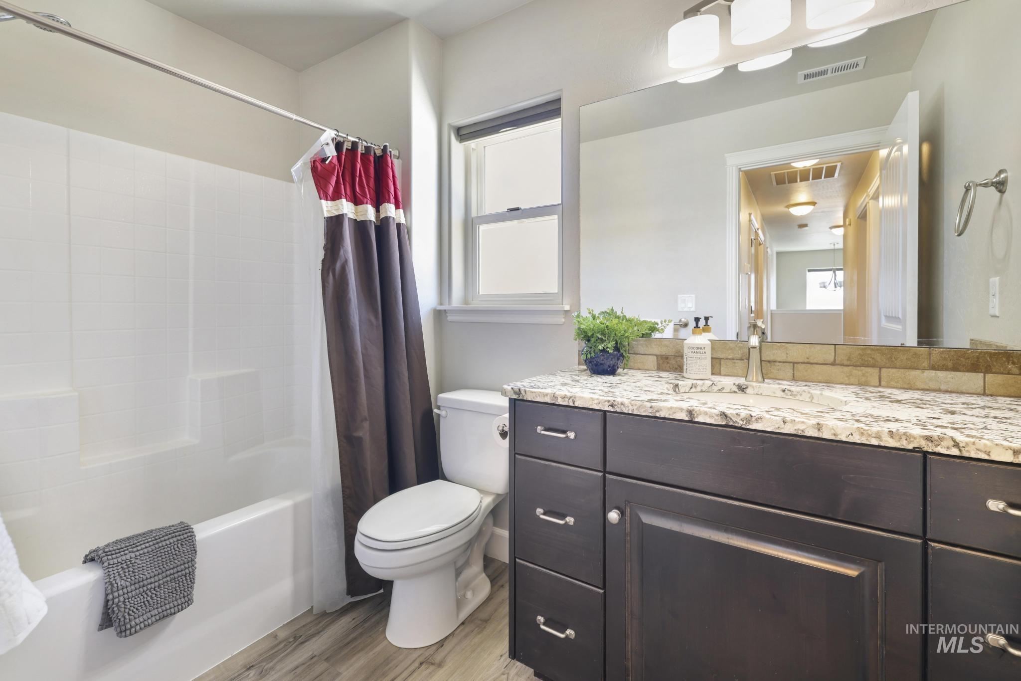 1153 Terra Ave, Twin Falls, Idaho 83301-4734, 5 Bedrooms, 2.5 Bathrooms, Residential For Sale, Price $449,000,MLS 98978691