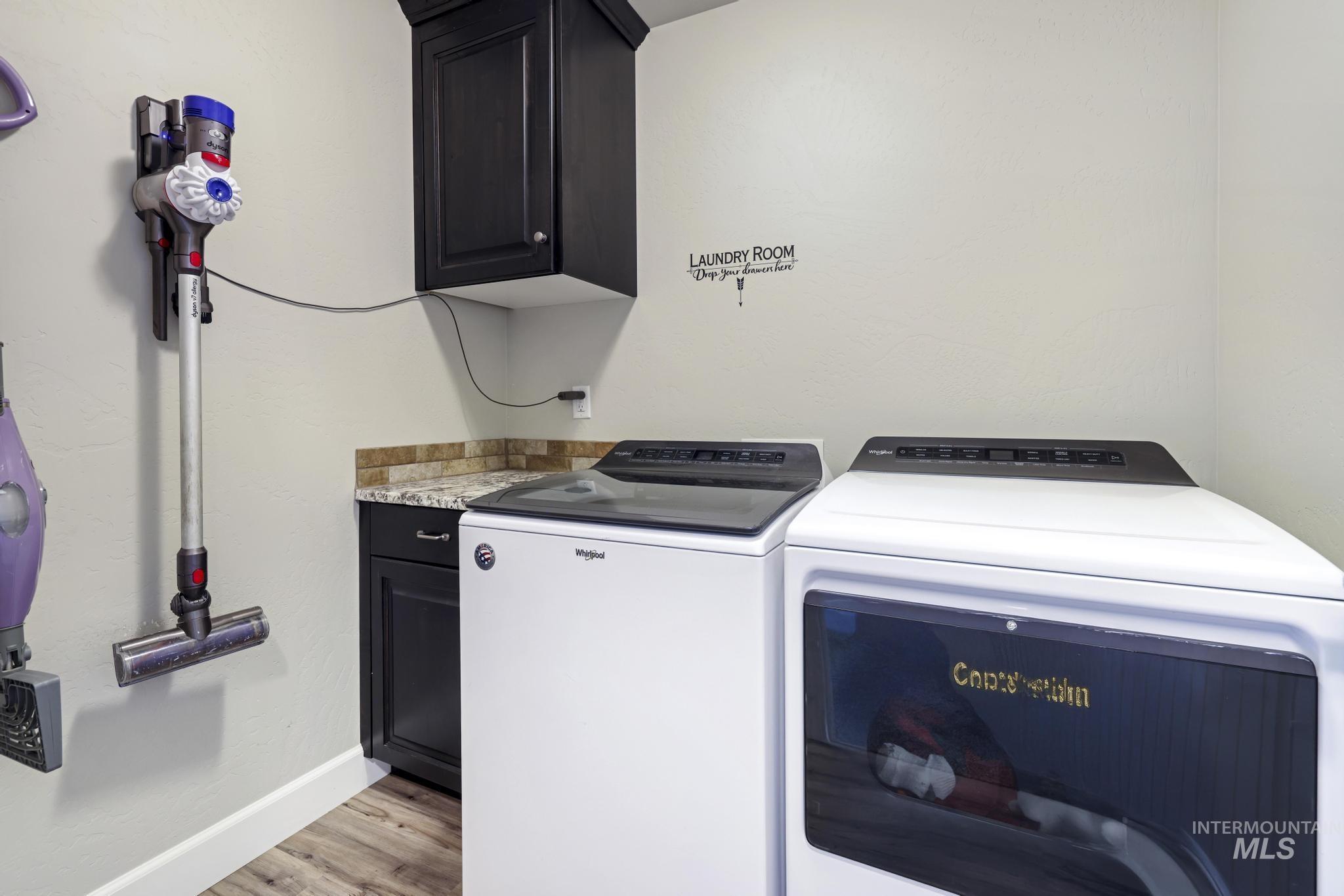 1153 Terra Ave, Twin Falls, Idaho 83301-4734, 5 Bedrooms, 2.5 Bathrooms, Residential For Sale, Price $449,000,MLS 98978691