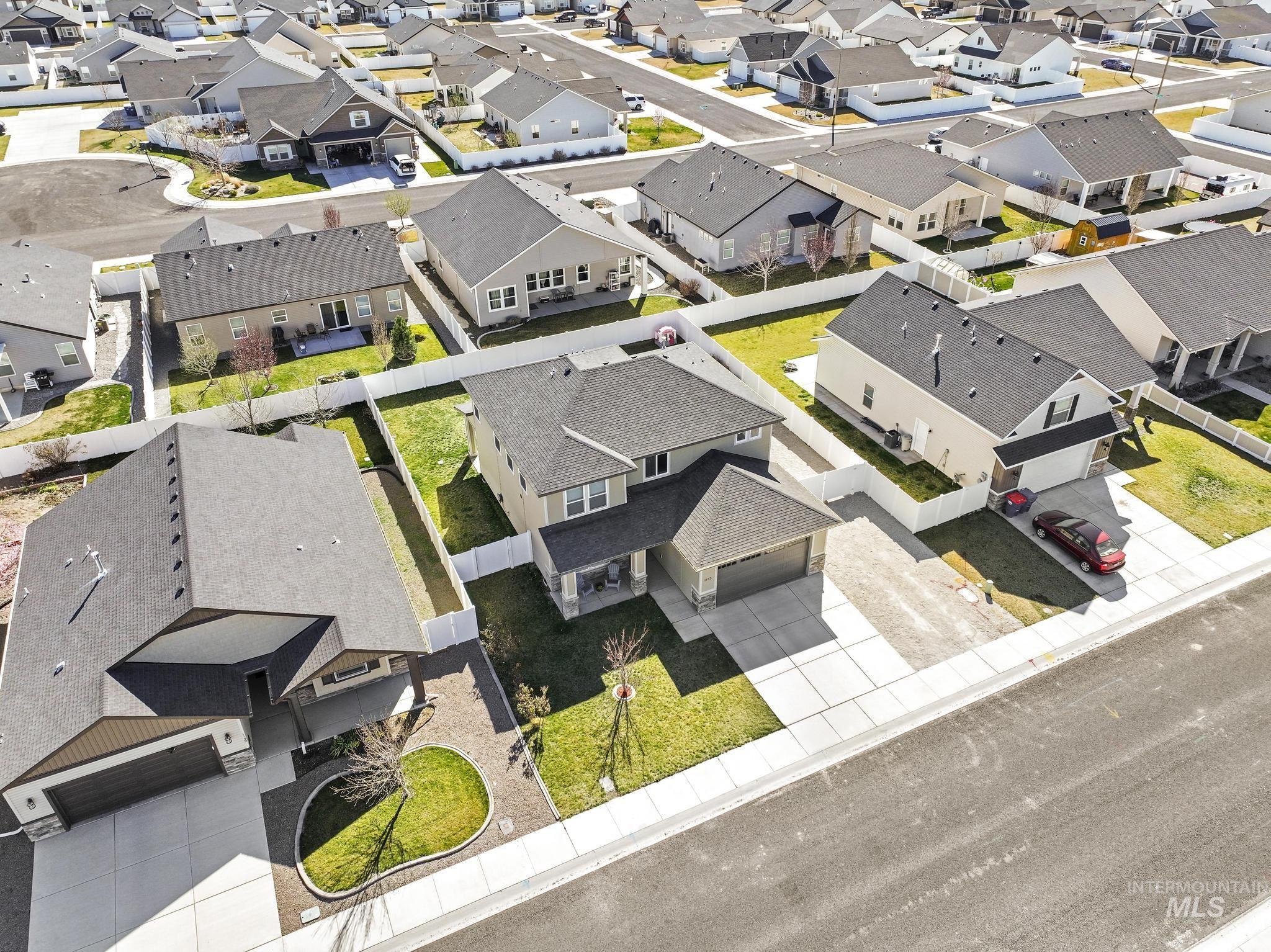 1153 Terra Ave, Twin Falls, Idaho 83301-4734, 5 Bedrooms, 2.5 Bathrooms, Residential For Sale, Price $449,000,MLS 98978691