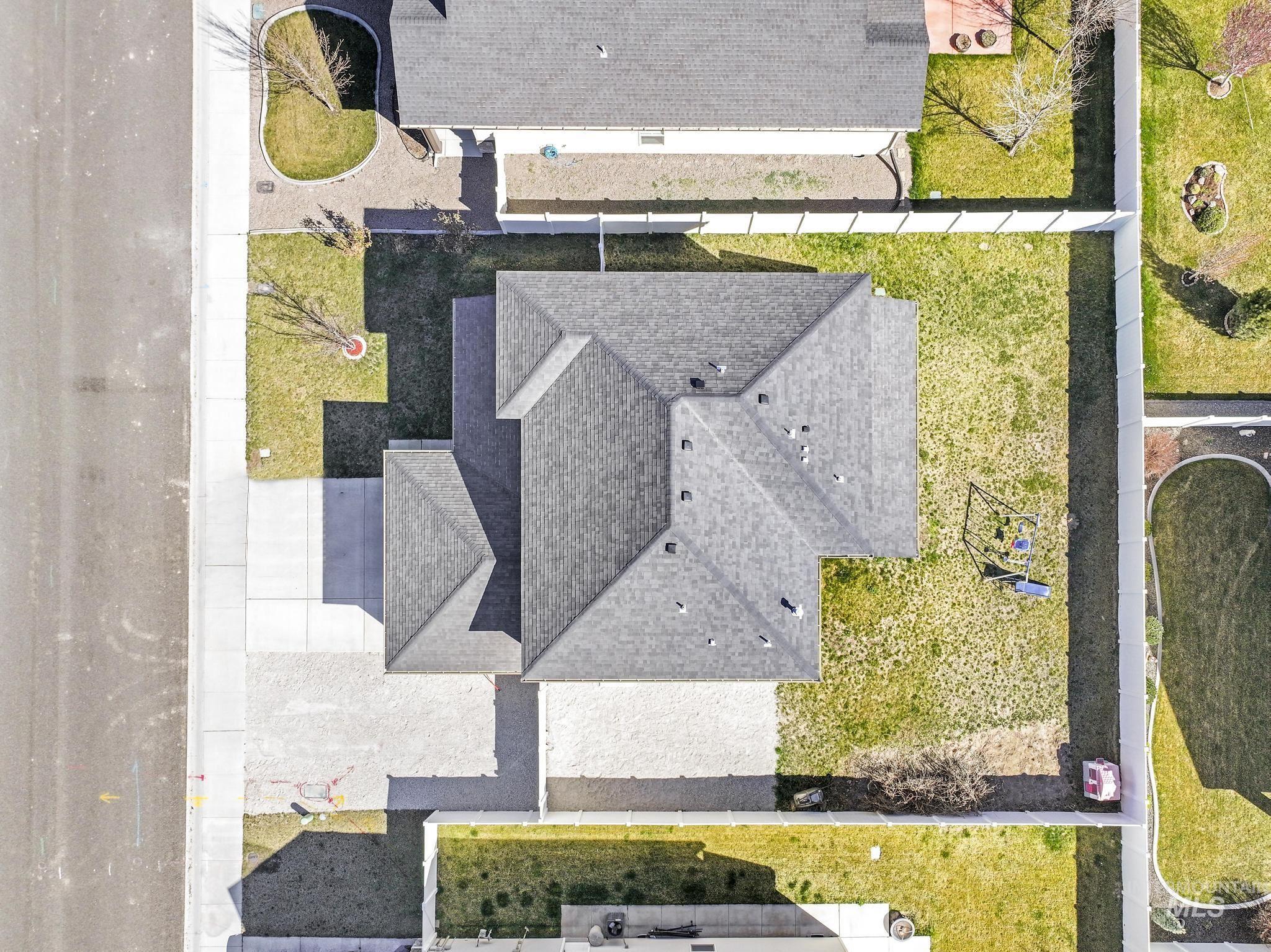 1153 Terra Ave, Twin Falls, Idaho 83301-4734, 5 Bedrooms, 2.5 Bathrooms, Residential For Sale, Price $449,000,MLS 98978691