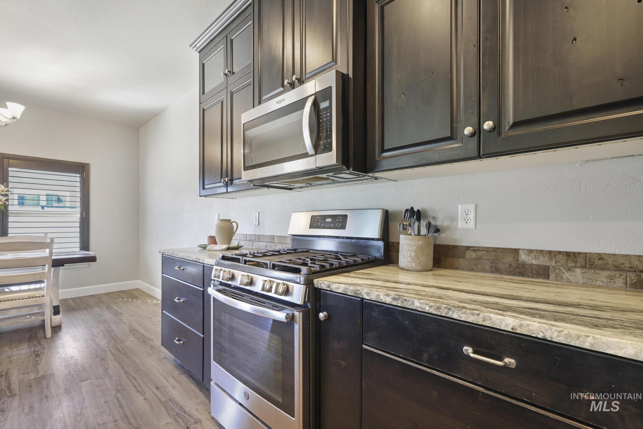 1153 Terra Ave, Twin Falls, Idaho 83301-4734, 5 Bedrooms, 2.5 Bathrooms, Residential For Sale, Price $449,000,MLS 98978691