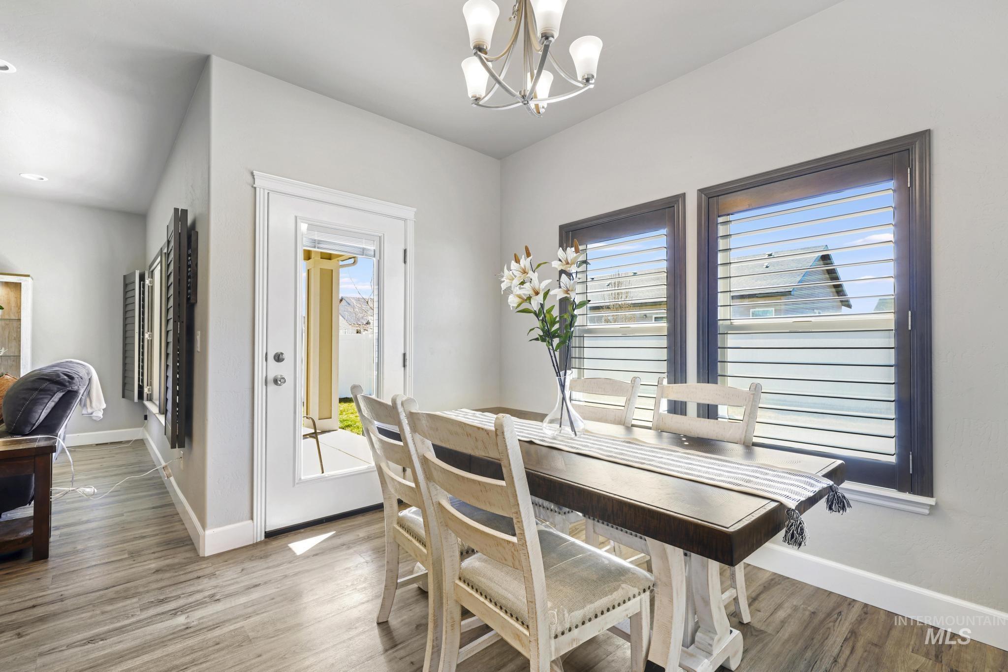 1153 Terra Ave, Twin Falls, Idaho 83301-4734, 5 Bedrooms, 2.5 Bathrooms, Residential For Sale, Price $449,000,MLS 98978691