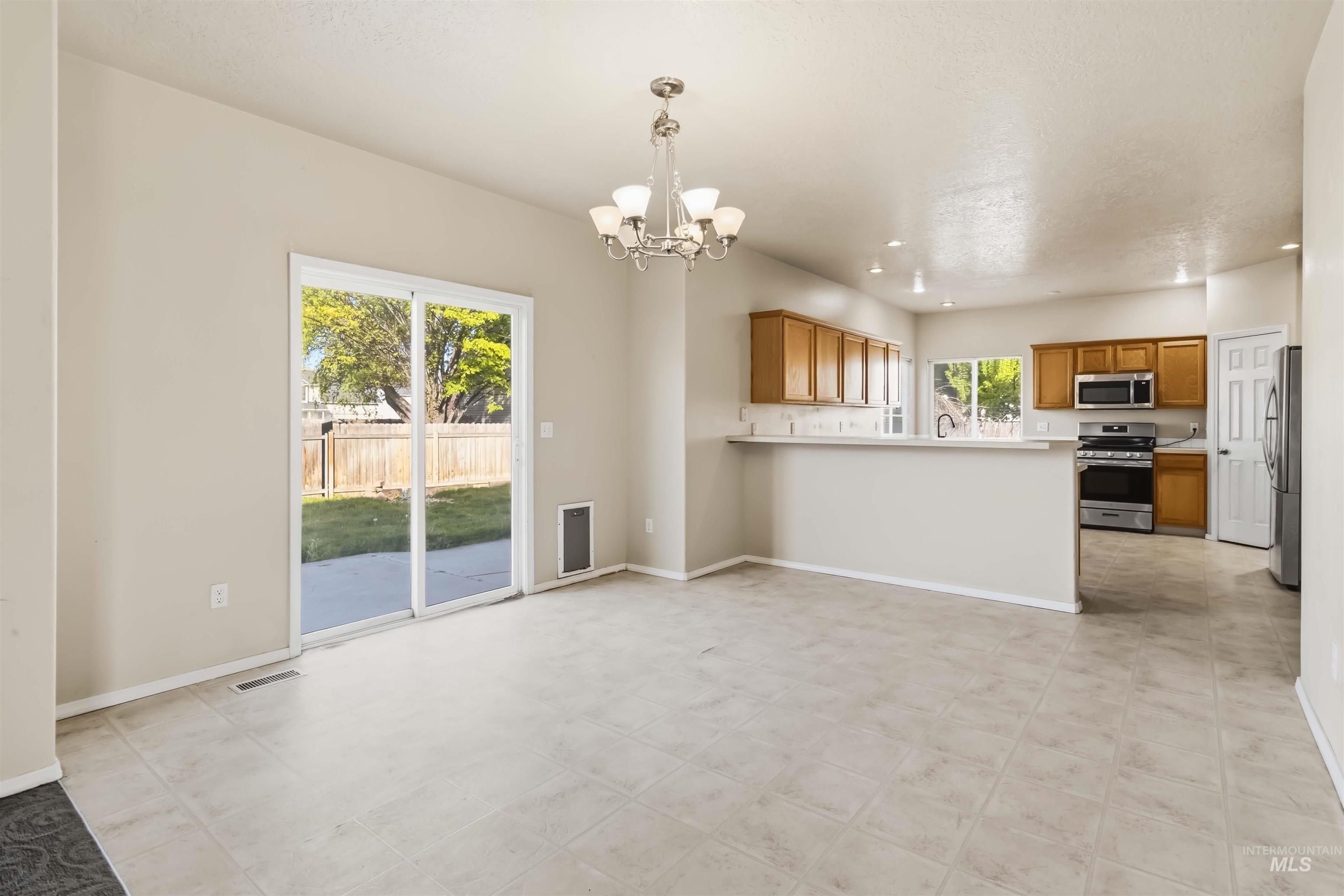 5108 Northrup Way, Caldwell, Idaho 83607, 4 Bedrooms, 3 Bathrooms, Residential For Sale, Price $409,900,MLS 98978692