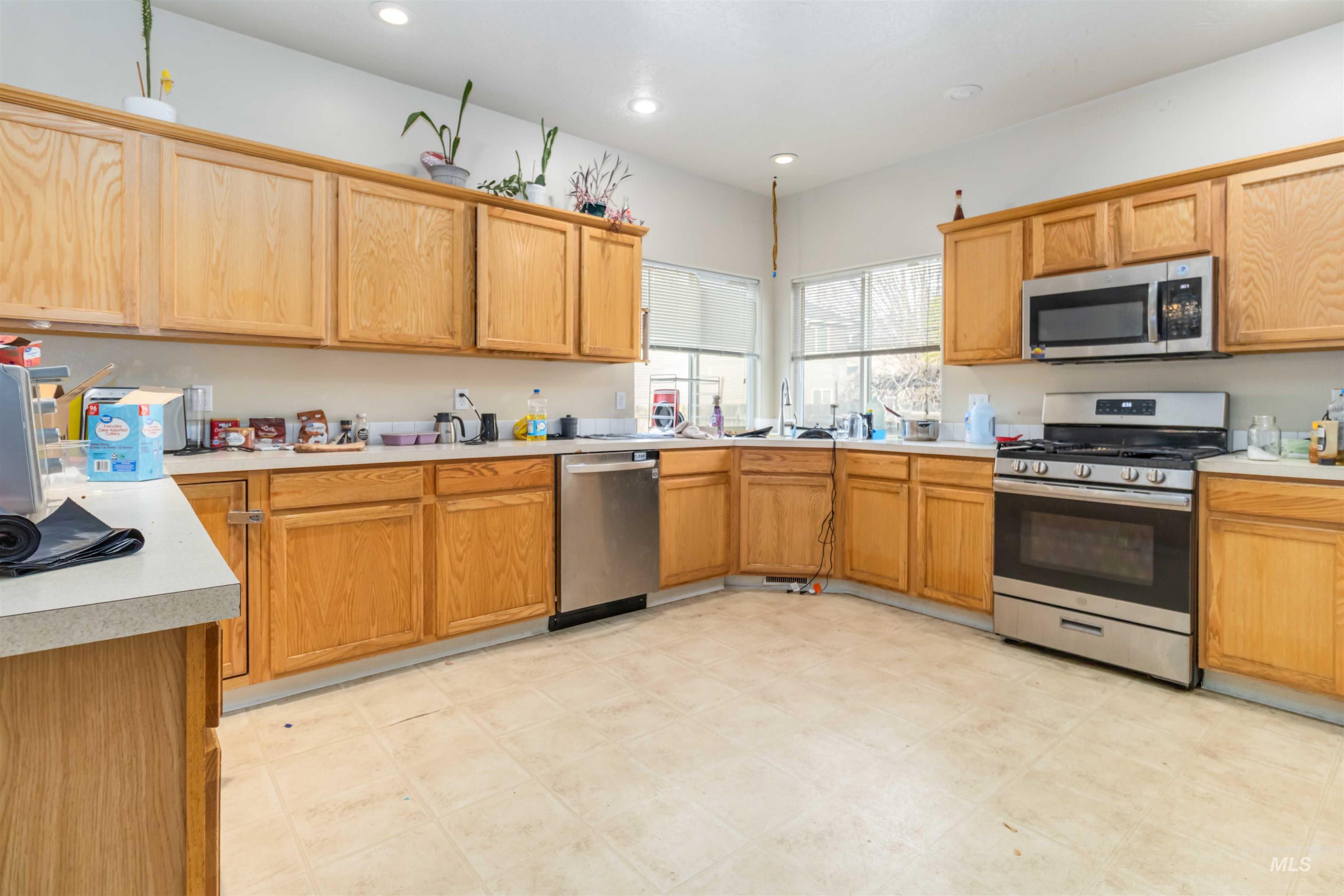 5108 Northrup Way, Caldwell, Idaho 83607, 4 Bedrooms, 3 Bathrooms, Residential For Sale, Price $414,900,MLS 98978692