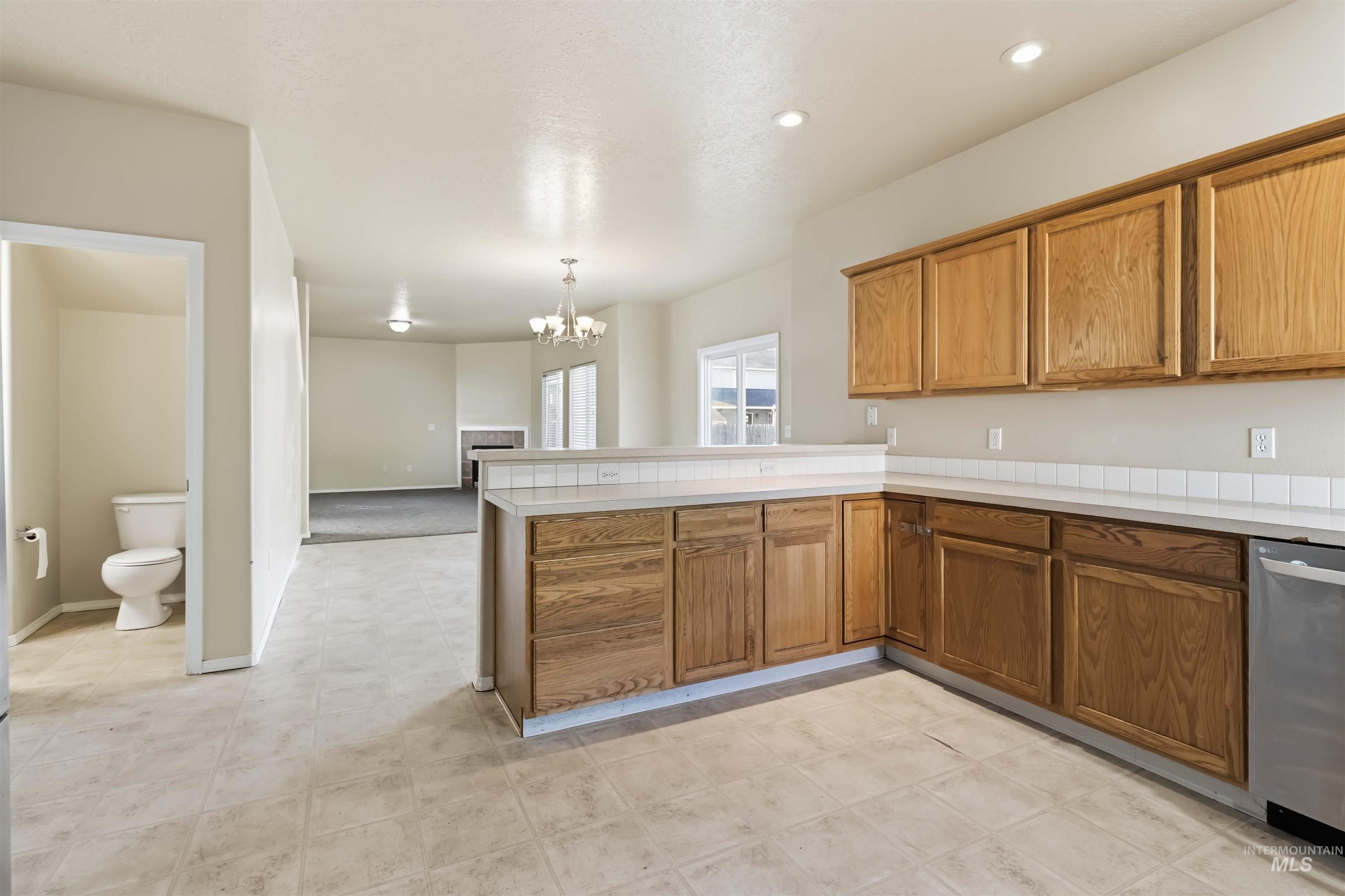 5108 Northrup Way, Caldwell, Idaho 83607, 4 Bedrooms, 3 Bathrooms, Residential For Sale, Price $409,900,MLS 98978692