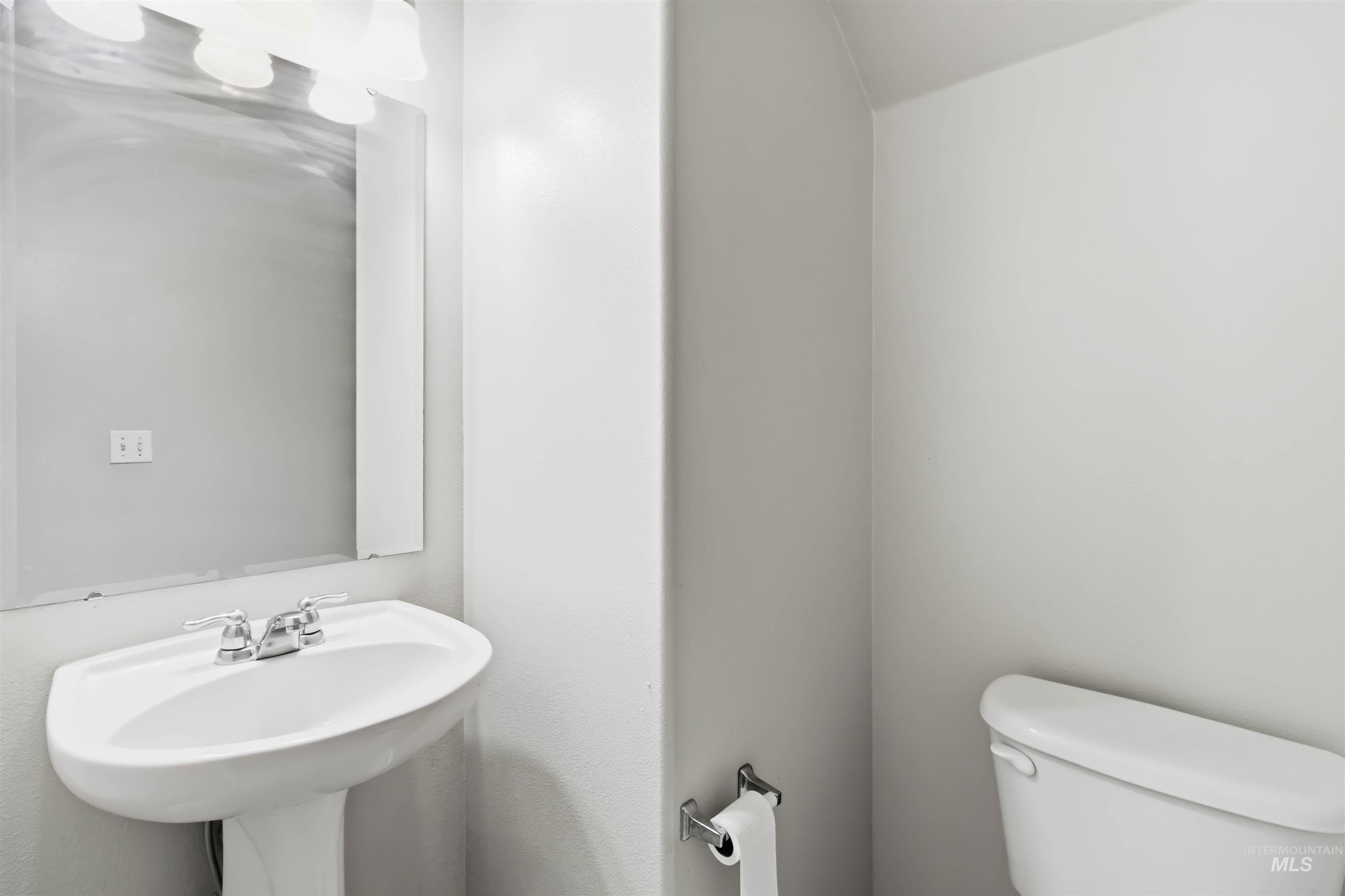 5108 Northrup Way, Caldwell, Idaho 83607, 4 Bedrooms, 3 Bathrooms, Residential For Sale, Price $409,900,MLS 98978692