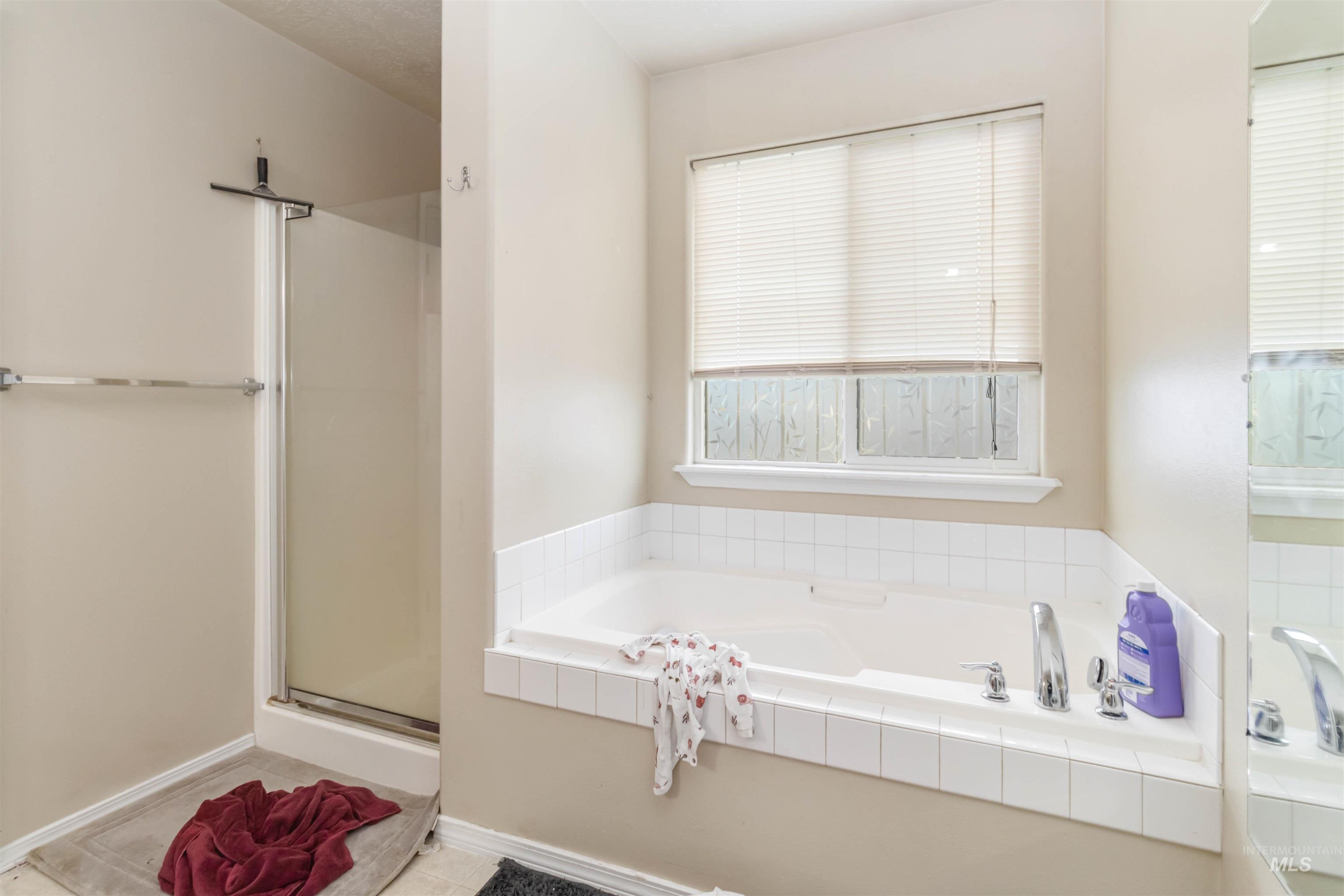 5108 Northrup Way, Caldwell, Idaho 83607, 4 Bedrooms, 3 Bathrooms, Residential For Sale, Price $414,900,MLS 98978692