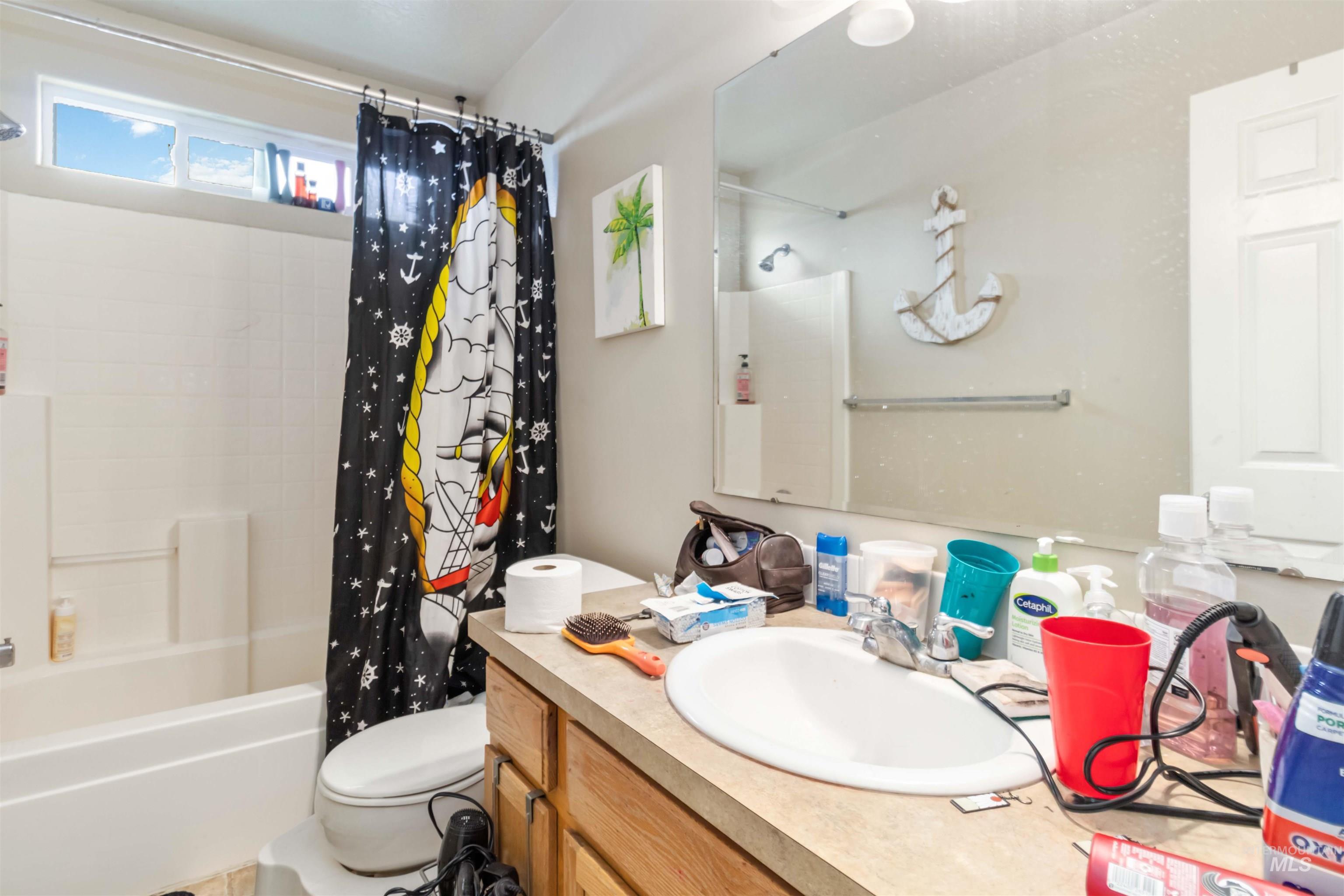 5108 Northrup Way, Caldwell, Idaho 83607, 4 Bedrooms, 3 Bathrooms, Residential For Sale, Price $414,900,MLS 98978692