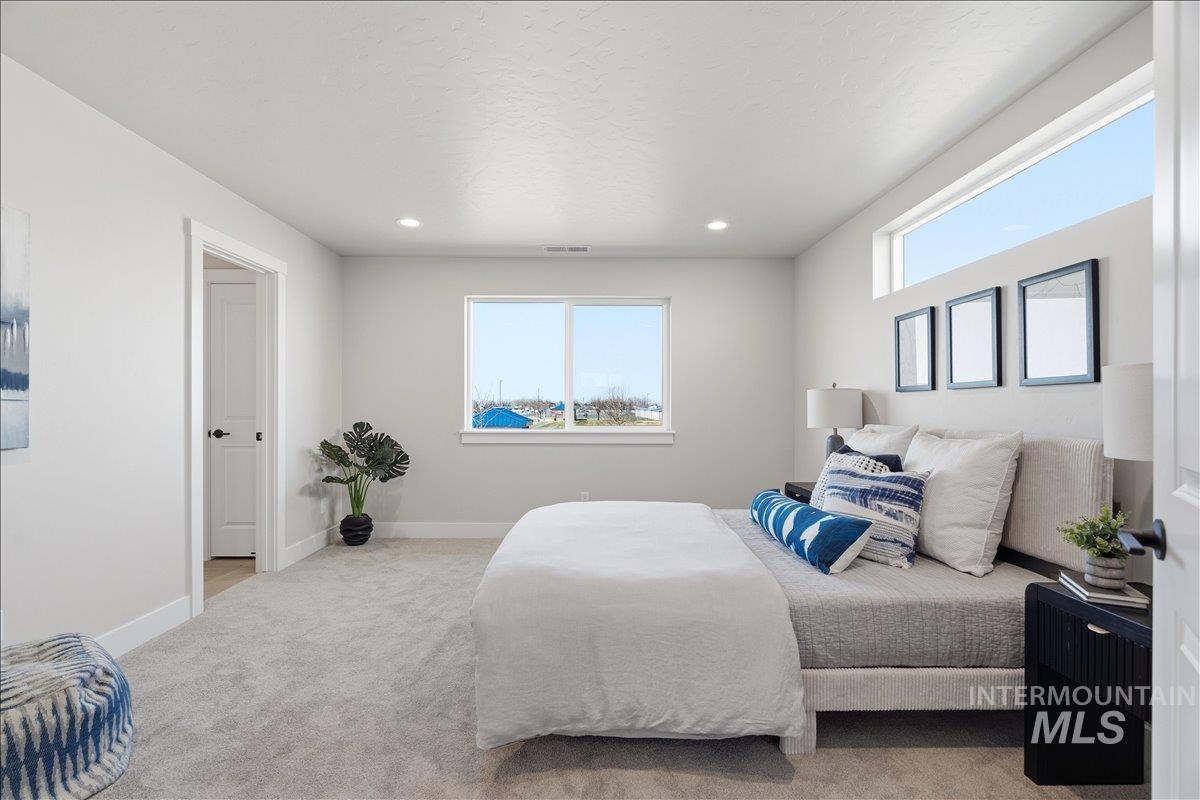 18131 Cinder Brook Ave, Nampa, Idaho 83687, 4 Bedrooms, 2.5 Bathrooms, Residential For Sale, Price $473,400,MLS 98978693