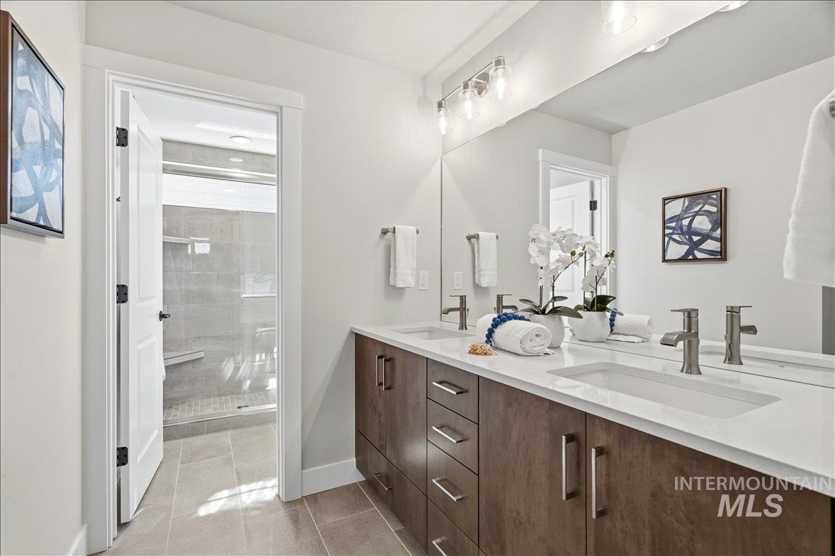 18131 Cinder Brook Ave, Nampa, Idaho 83687, 4 Bedrooms, 2.5 Bathrooms, Residential For Sale, Price $473,400,MLS 98978693