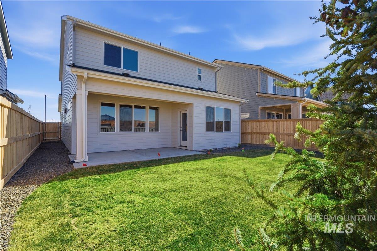 18131 Cinder Brook Ave, Nampa, Idaho 83687, 4 Bedrooms, 2.5 Bathrooms, Residential For Sale, Price $473,400,MLS 98978693