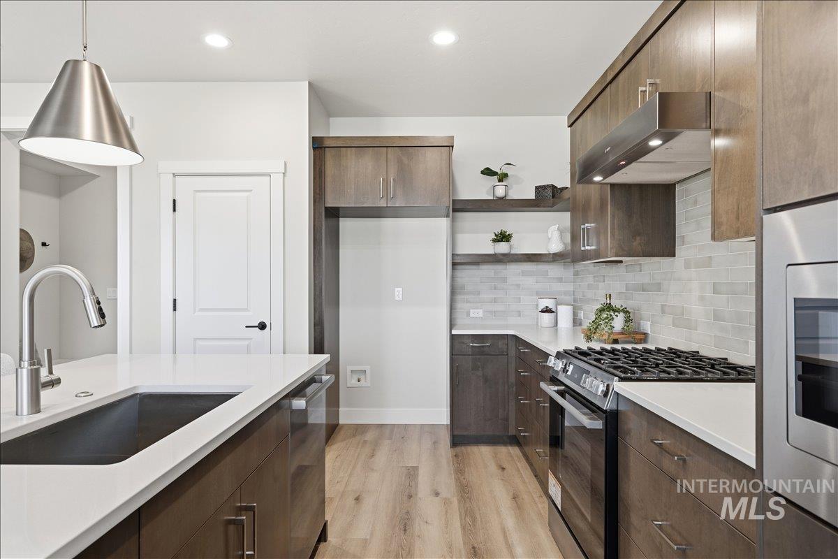 18131 Cinder Brook Ave, Nampa, Idaho 83687, 4 Bedrooms, 2.5 Bathrooms, Residential For Sale, Price $473,400,MLS 98978693