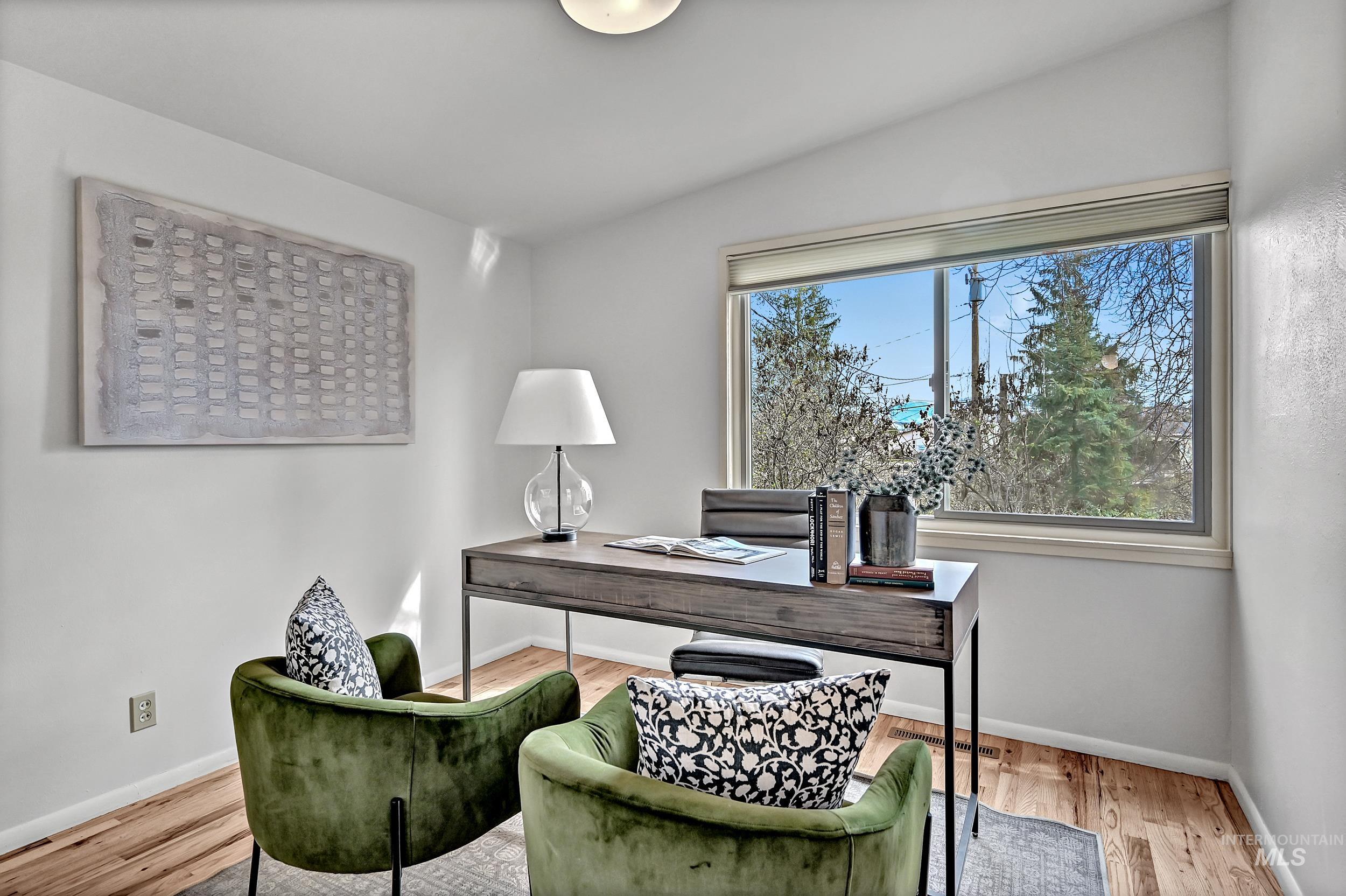 6226 W Edgewater Drive, Boise, Idaho 83709-1031, 4 Bedrooms, 2.5 Bathrooms, Residential For Sale, Price $575,000,MLS 98978694