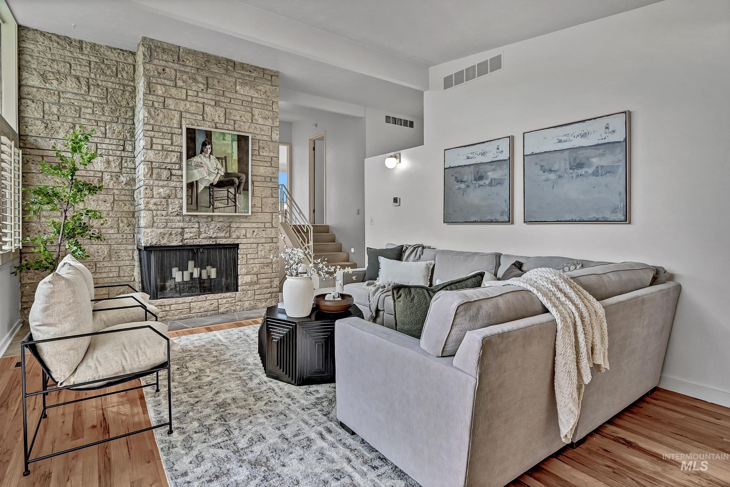 6226 W Edgewater Drive, Boise, Idaho 83709-1031, 4 Bedrooms, 2.5 Bathrooms, Residential For Sale, Price $575,000,MLS 98978694