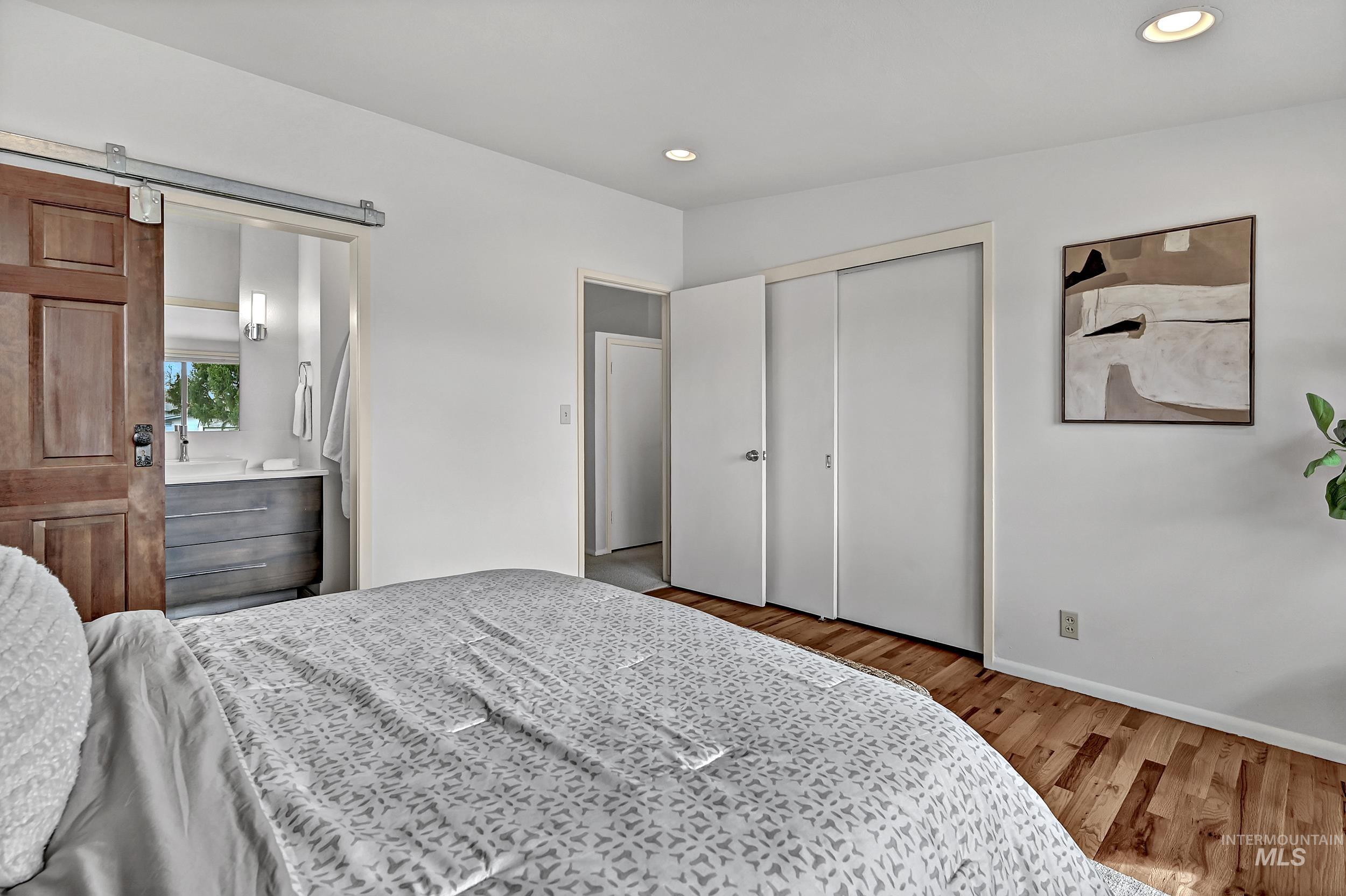 6226 W Edgewater Drive, Boise, Idaho 83709-1031, 4 Bedrooms, 2.5 Bathrooms, Residential For Sale, Price $575,000,MLS 98978694